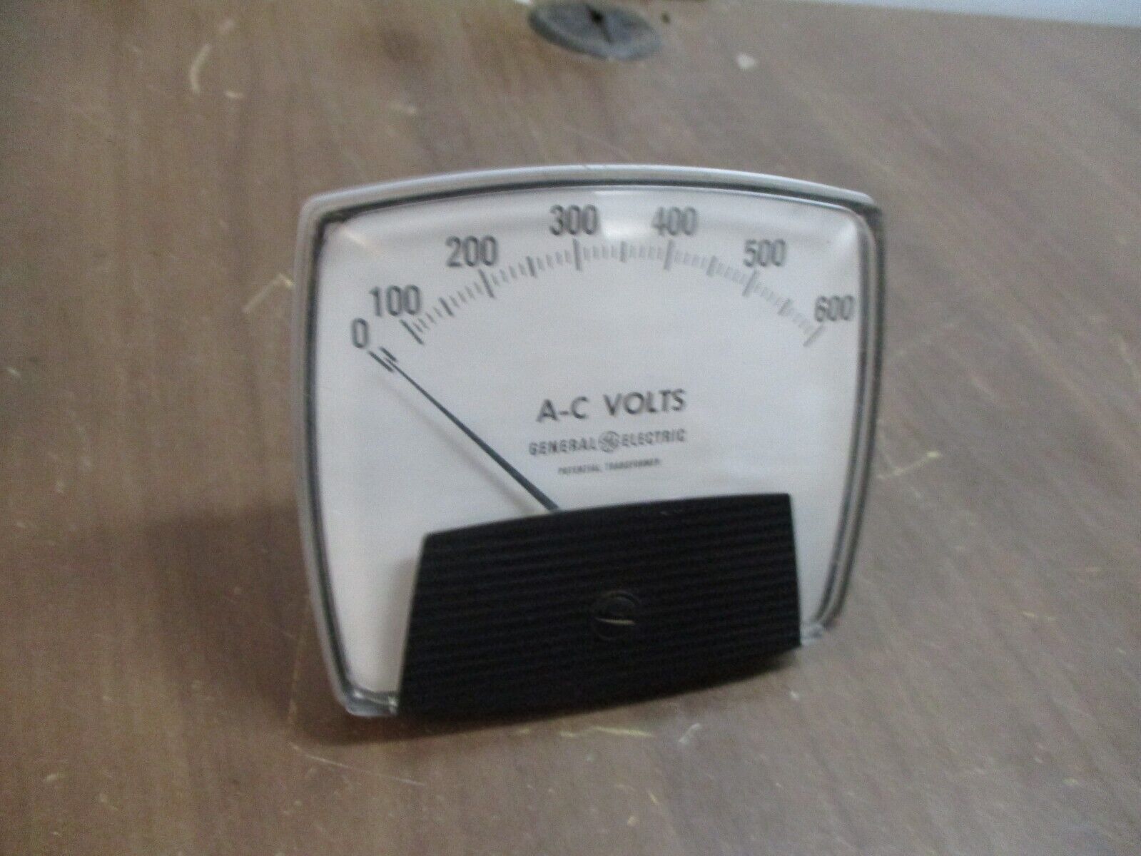GE AC Voltmeter 171031PZSJ Range: 0-600V Used