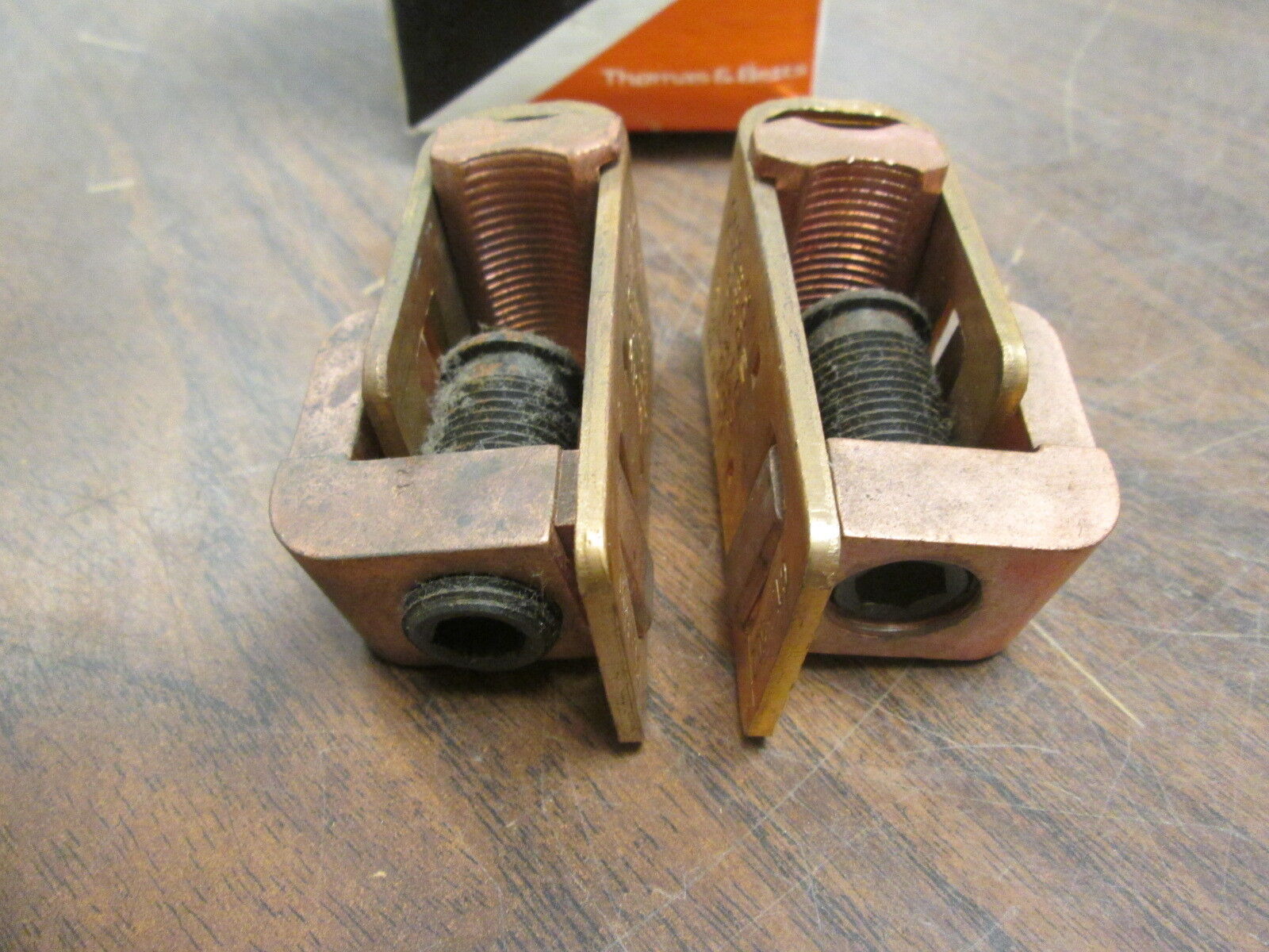 Thomas & Betts Cable Tap Pressure Cable Connector CT500 *Box of 2* New Surplus