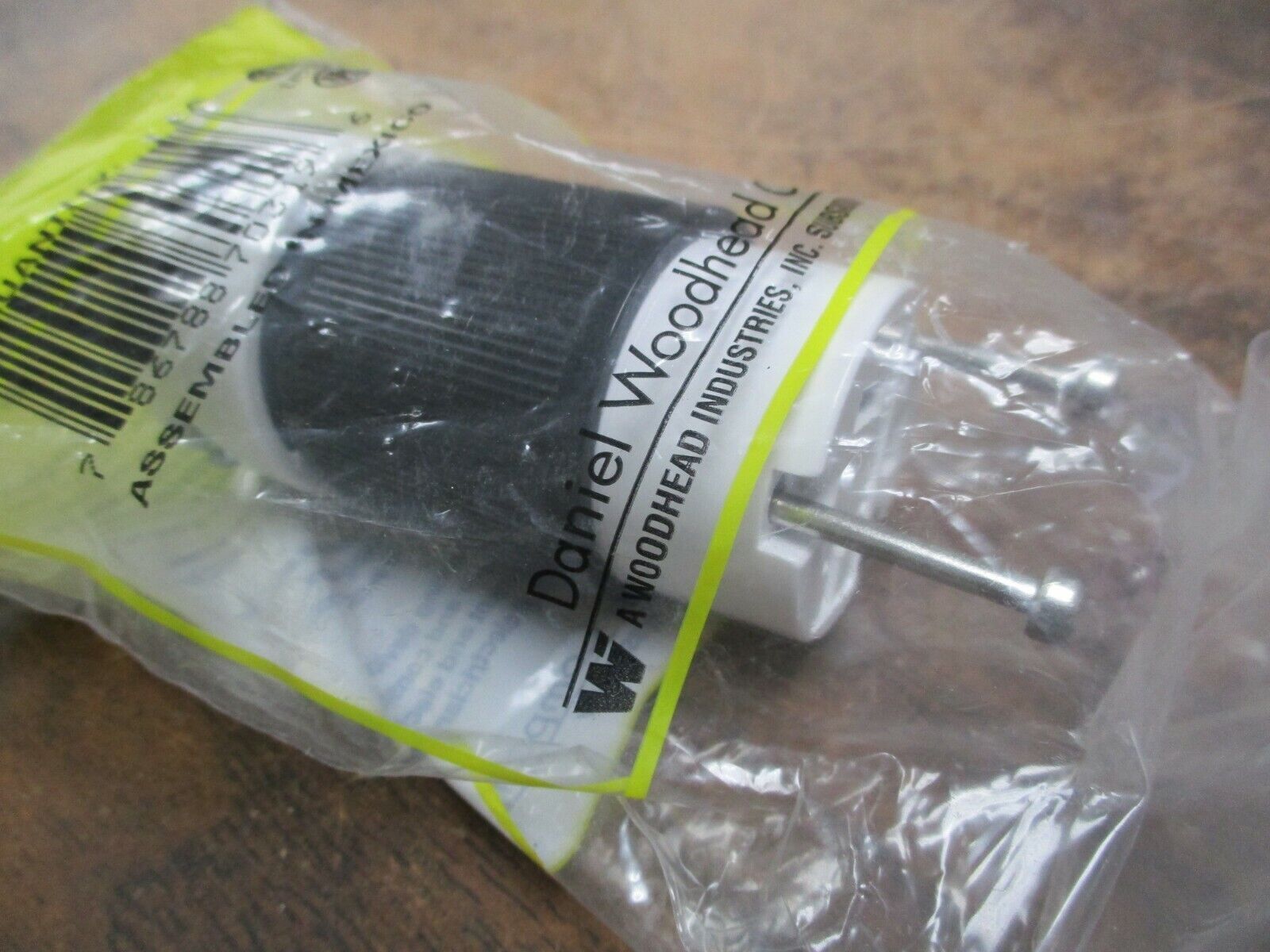 Daniel Woodhead Safeway Connector 5359 20A 125V Nema 5-20 New Surplus