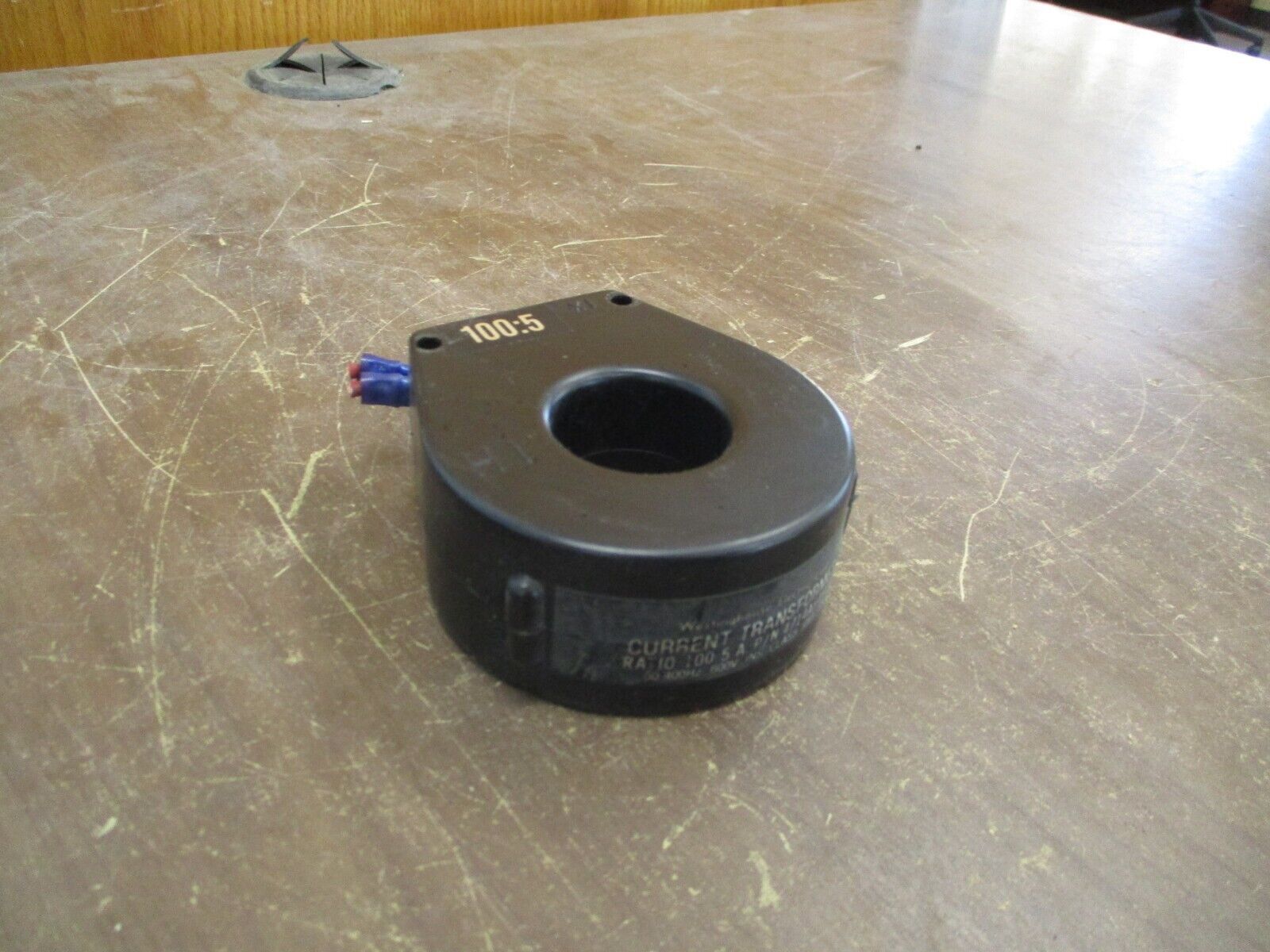 Westinghouse Current Transformer 4714A84H05 Ratio 100:5A 600V 50-400 Hz Used
