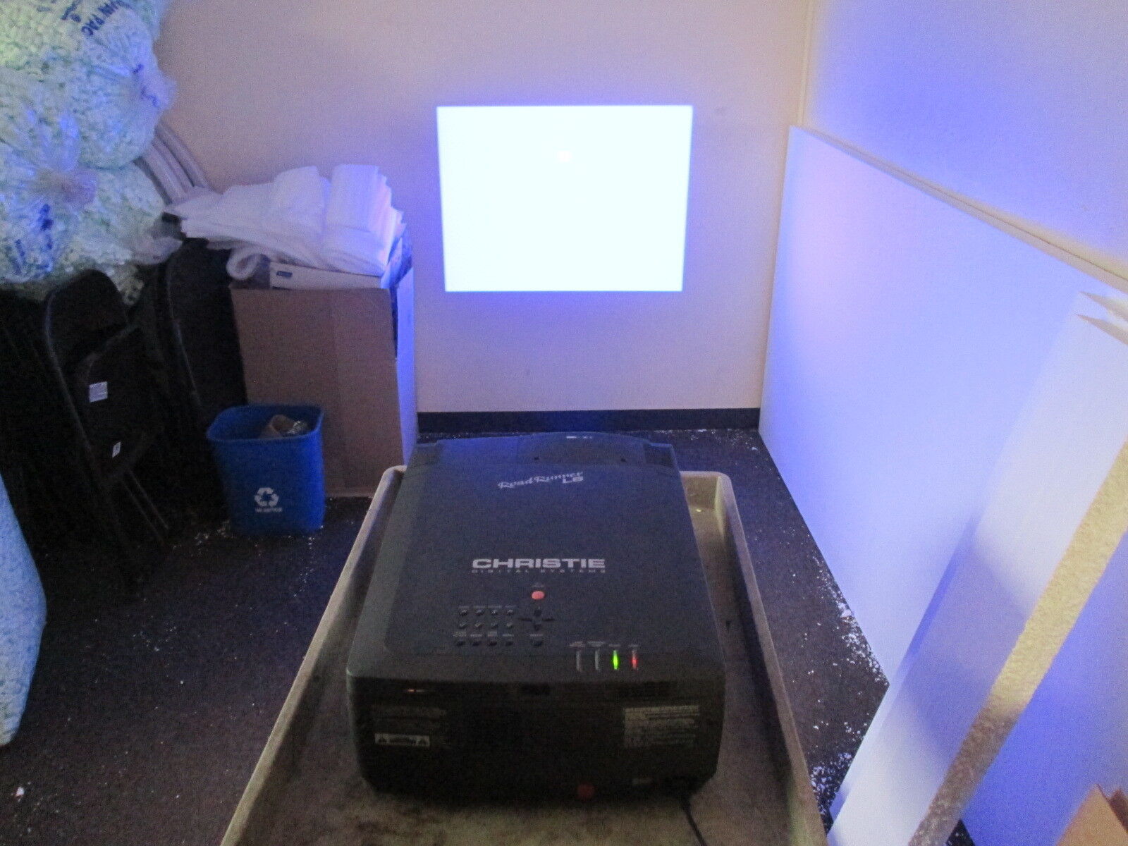 Christie Road Runner L6 LCD Projector 38-RS1001-02 1Ph 120/240V Used