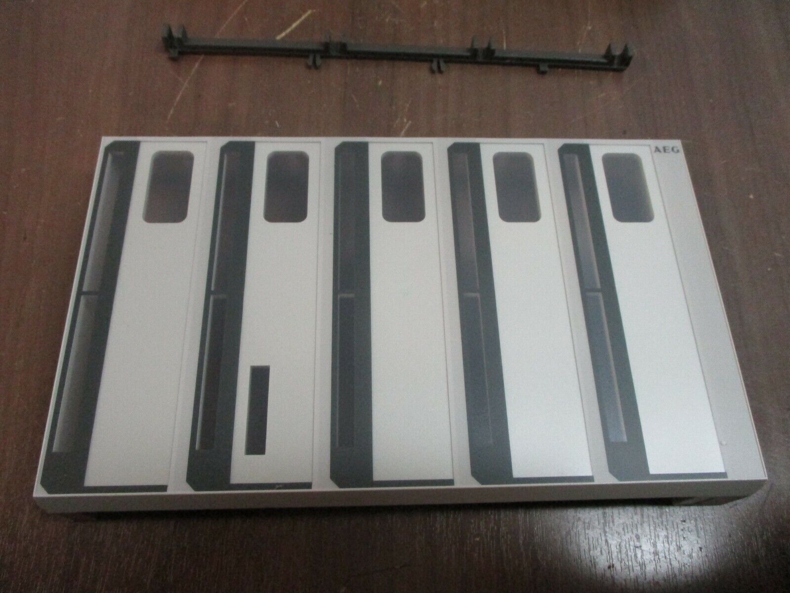 AEG Modicon 5-Slot Secondary Subrack AS-HDTA-201 New Surplus