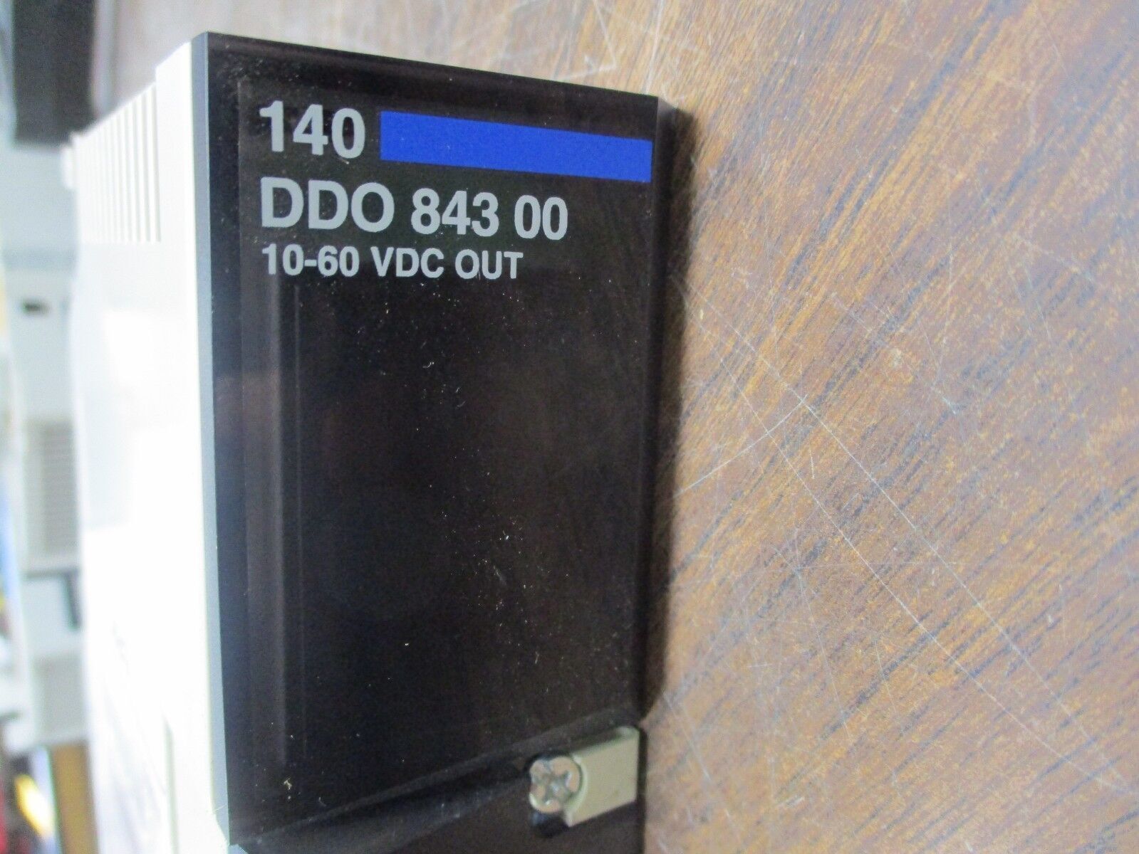 AEG Modicon DC Output Module 140 DD0 843 00 10-60VDC 2A/PT Used