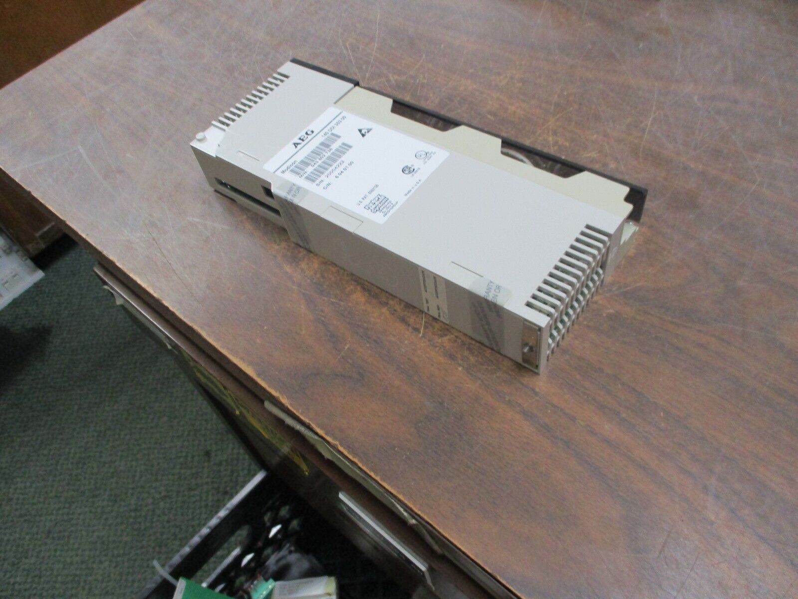AEG Modicon DC Input Module 140 DDI 353 00 24VDC Used