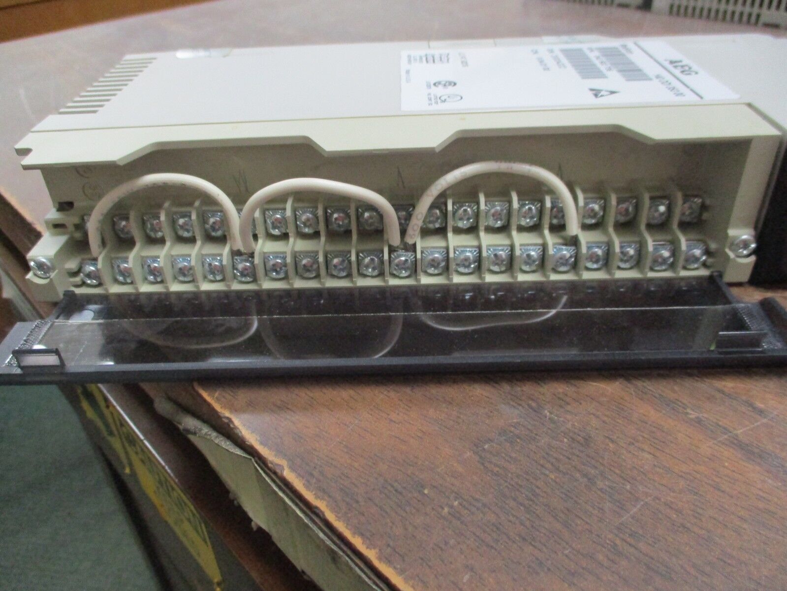 AEG Modicon DC Input Module 140 DDI 353 00 24VDC Used