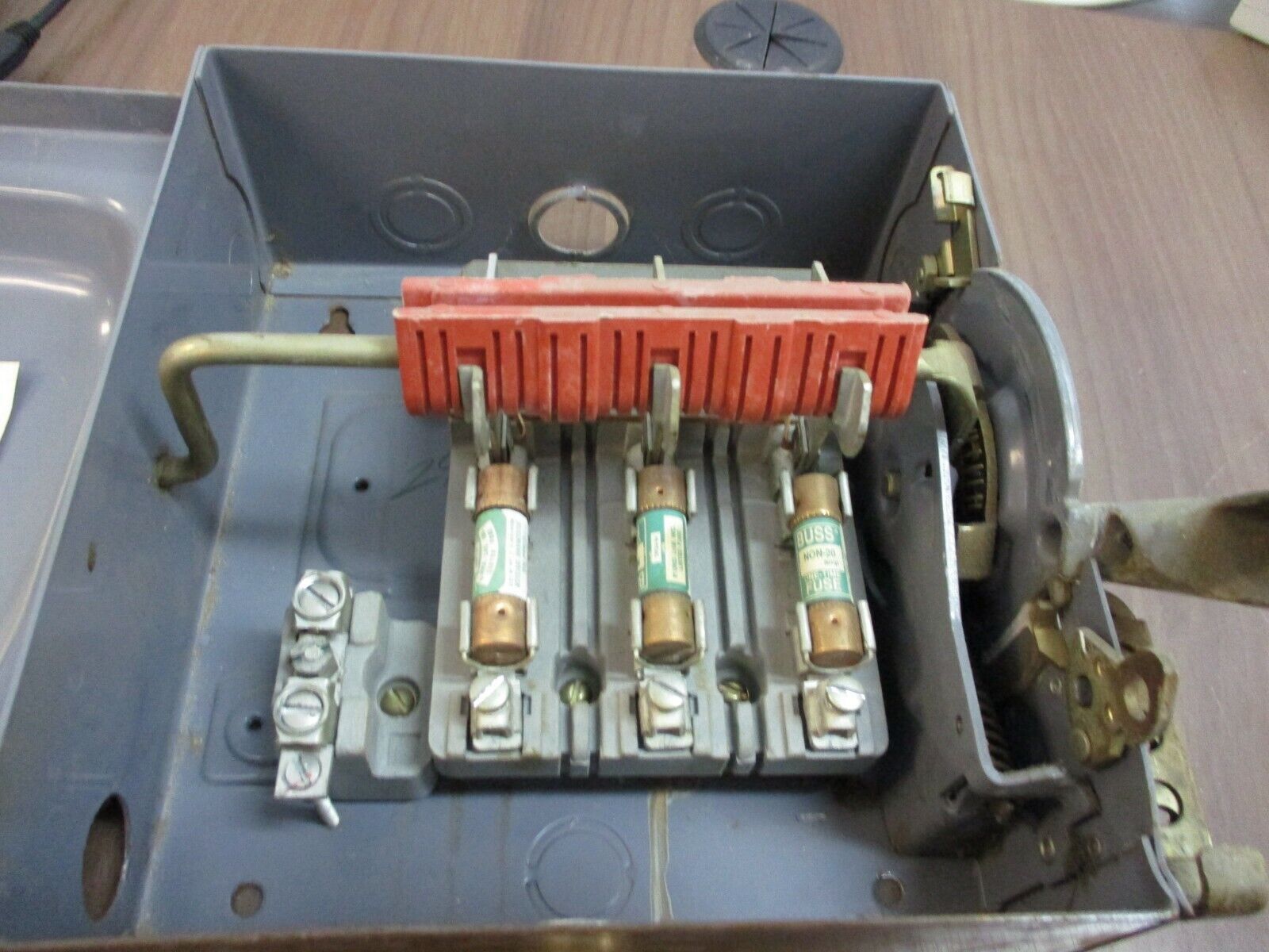 Square D Fusible Safety Switch/Disconnect H 321 N 30A 240V Used