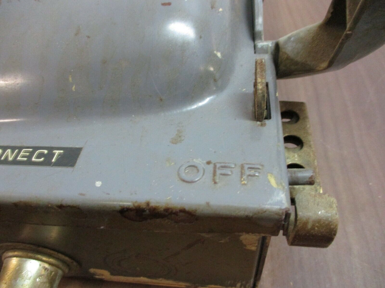 Square D Fusible Safety Switch/Disconnect H 321 N 30A 240V Used