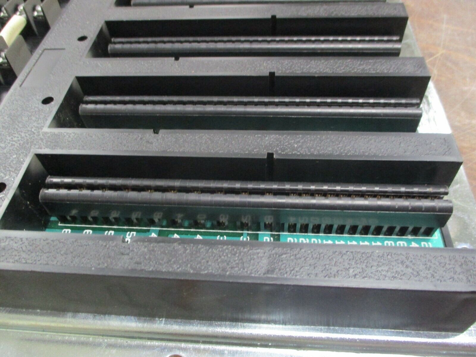 Square D I/O Rack Assembly 8030 CRK-210 Ser. B Used