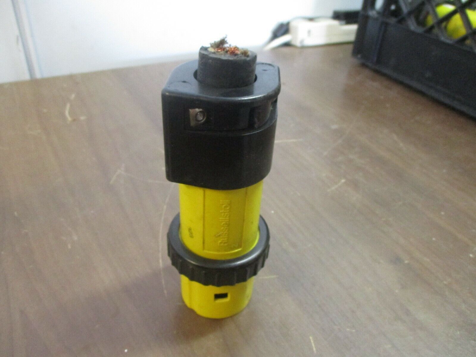 Thomas & Betts Russellstoll Plug 9P54U2T / 1100 50A 250V 3P 4W *Broken End* Used