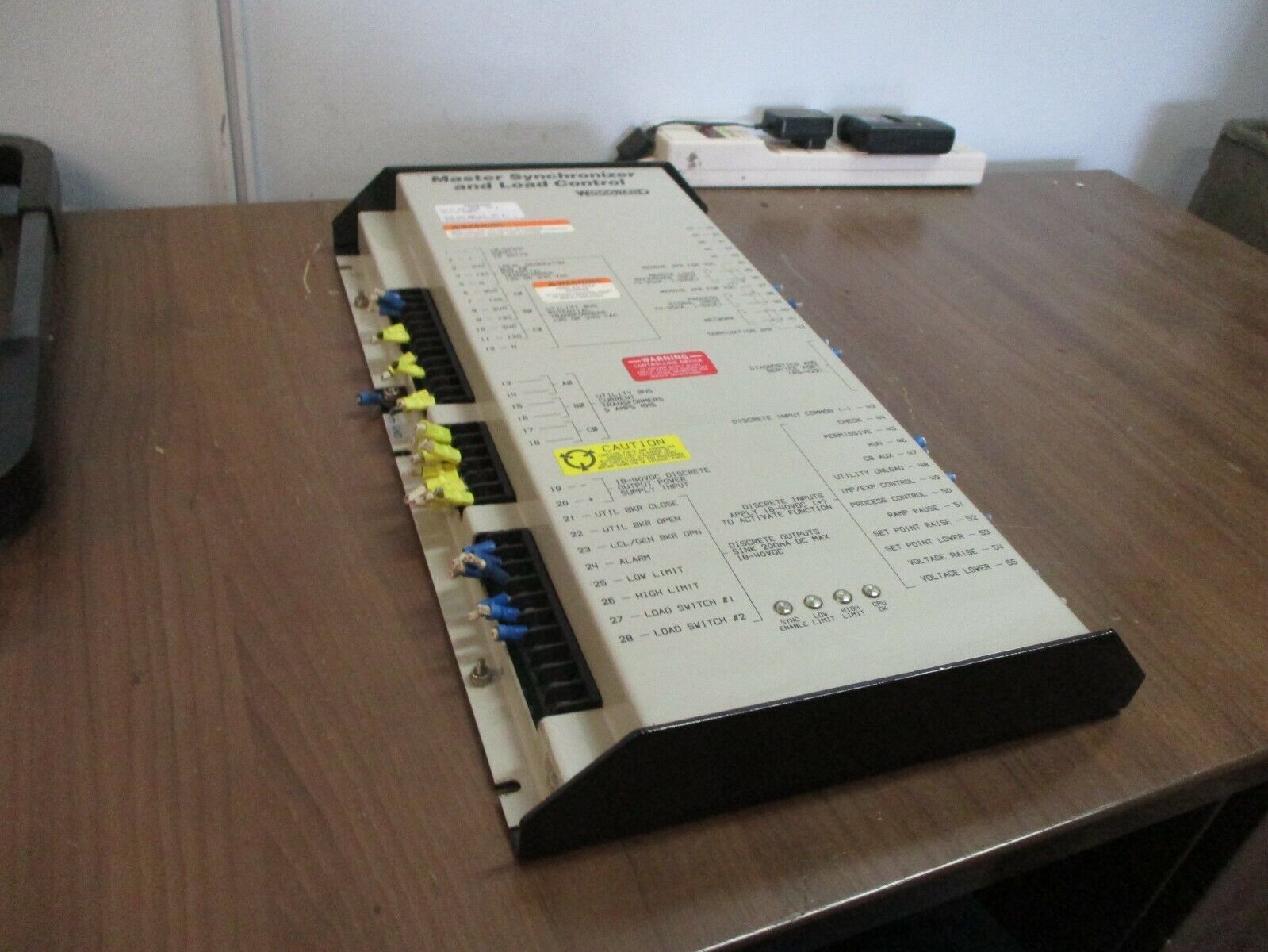 Woodward Master Synchronizer & Load Control 9907-004US Rev. B Used
