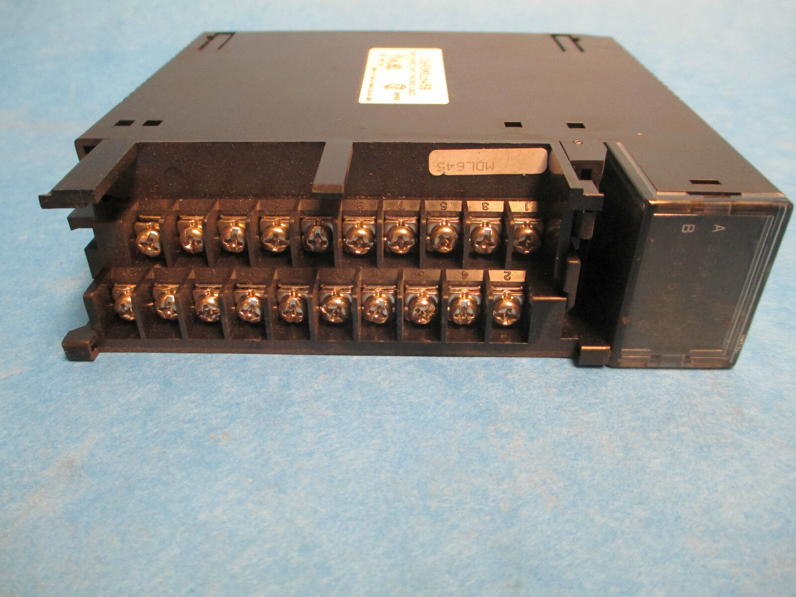 GE Fanuc Input Module IC693MDL645B, 24V 16PT, *No Terminal Cover* Used