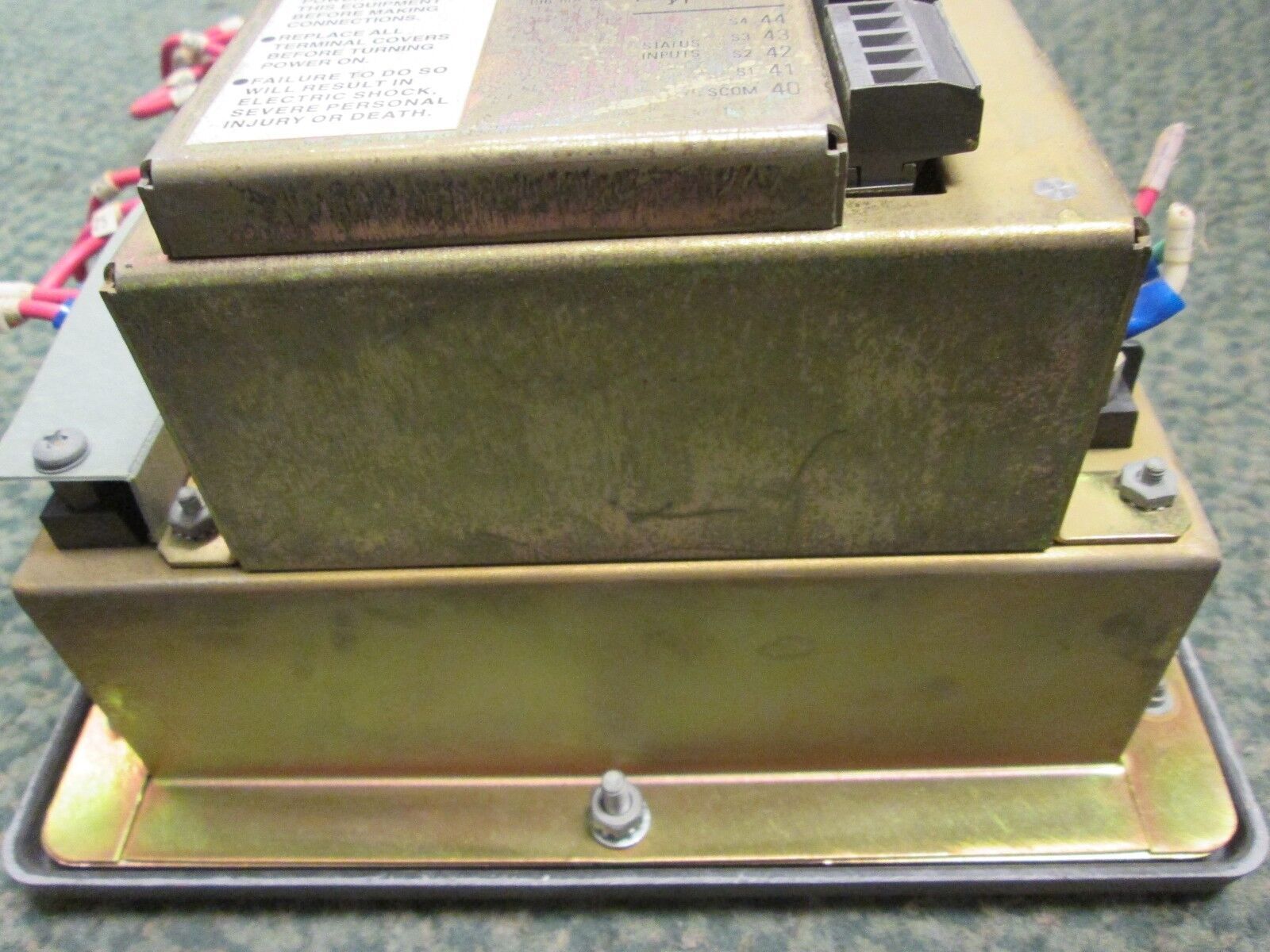 Square D Power Logic Circuit Monitor 3020 CM2250 3020 IOM-4411-20 Used
