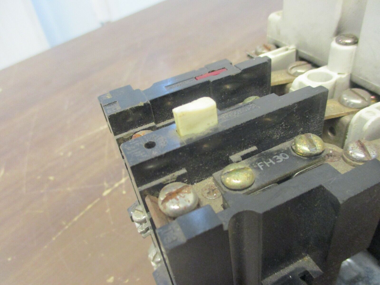 Westinghouse Size 1 Starter A200M1CAC 120V Coil Used **Broken Reset**