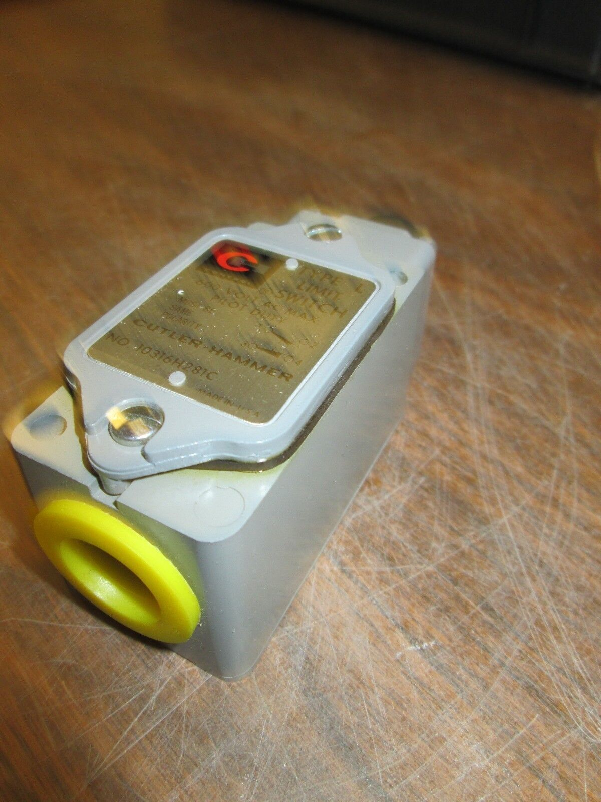 Cutler-Hammer Type L Limit Switch 10316H281C 600VAC max Used