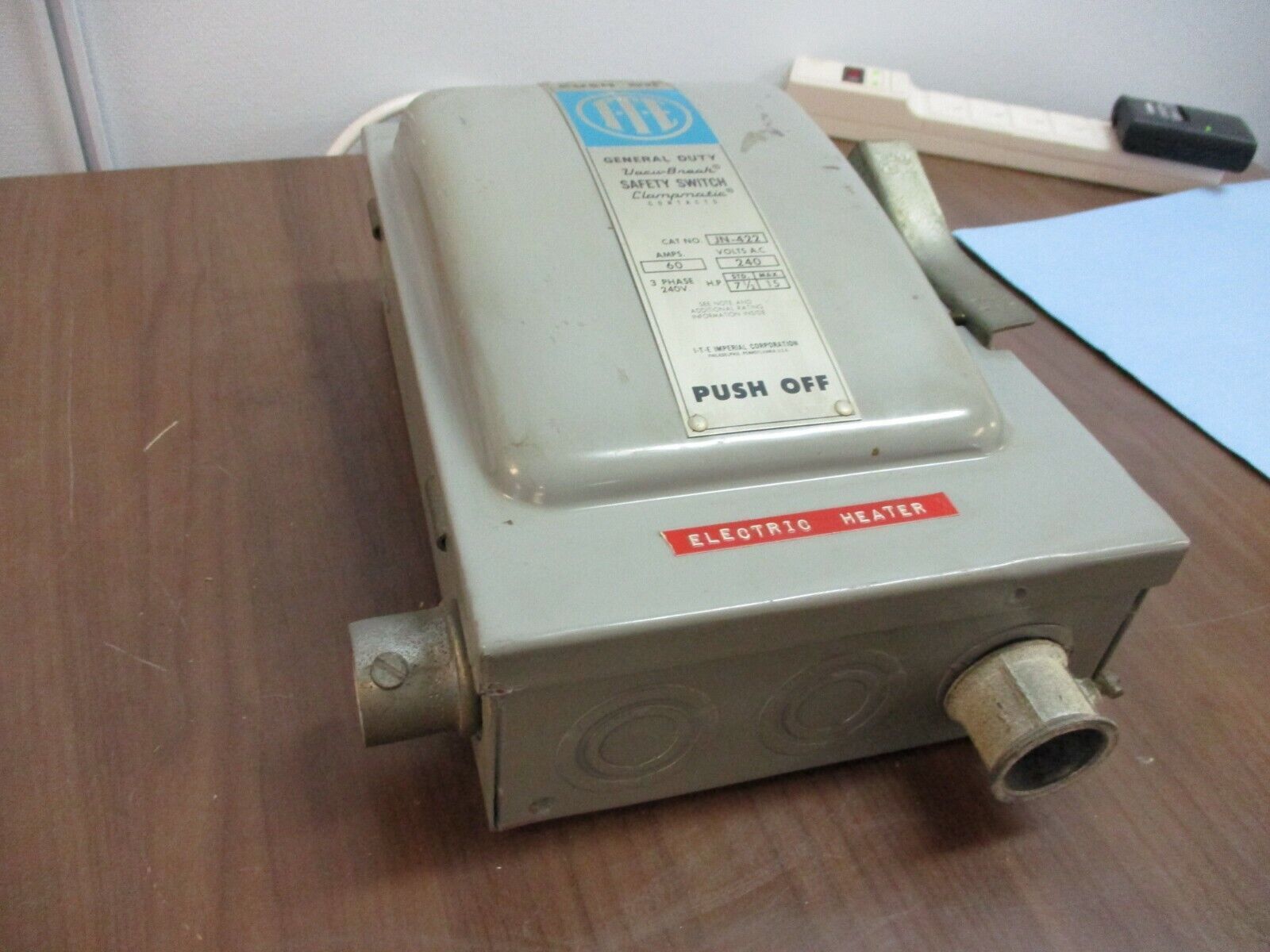 ITE Fusible Safety Switch/Disconnect JN-422 60A 240V 3Ph Used