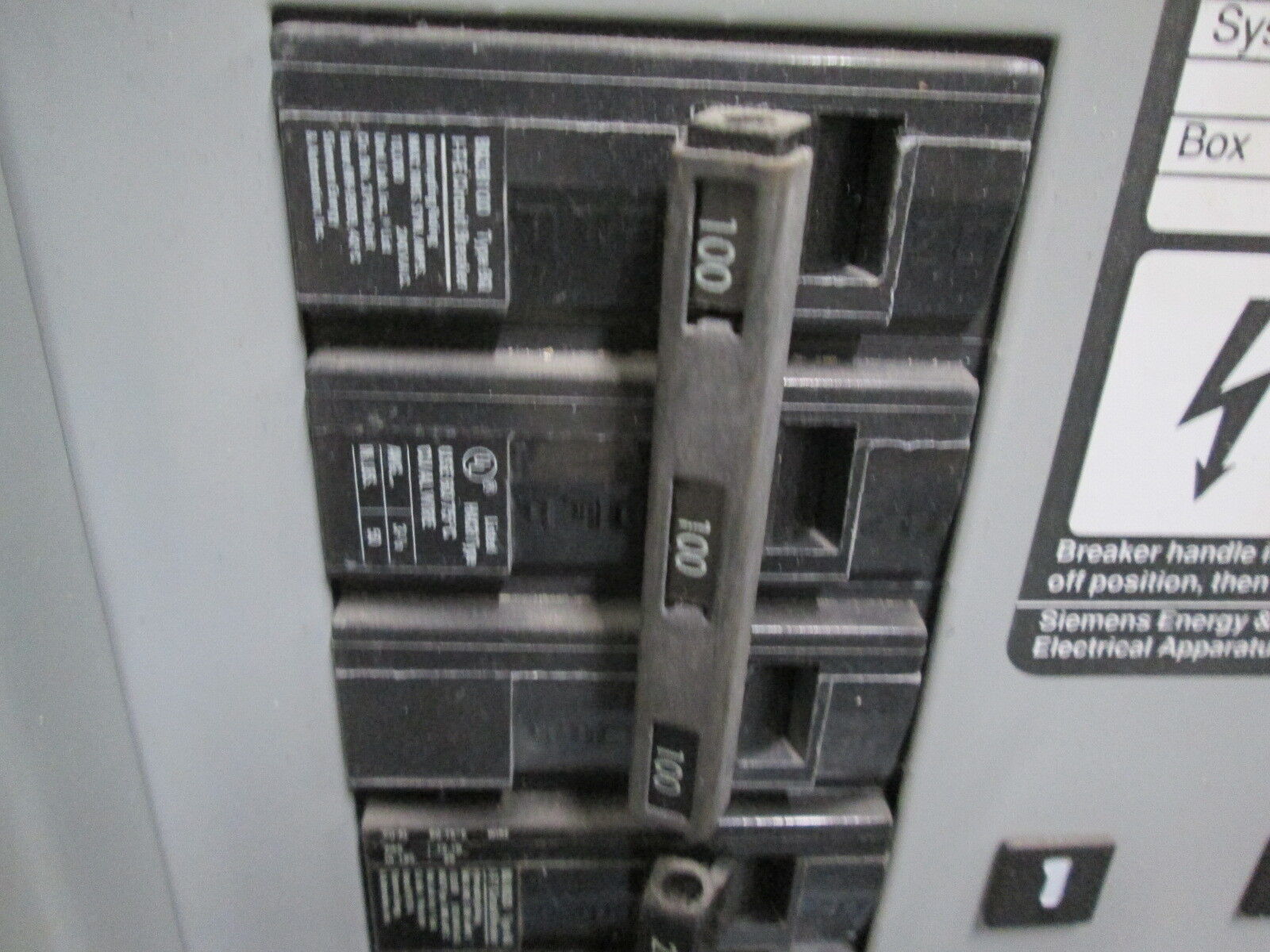 Siemens Main Breaker Circuit Breaker Panel BG42MB4100STM 100A Max 100A Main Used