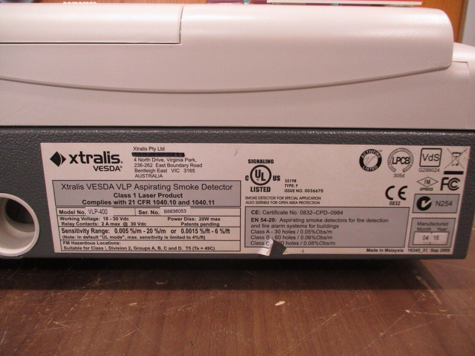 Xtralis Vesda VLP Aspirating Smoke Detector VLP-400 18-30VDC w/ Keypad Used