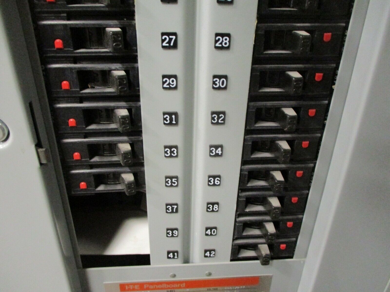 ITE Main Lug Breaker Panel CDP-7 225A Max 480Y/277 3Ph 4W Used