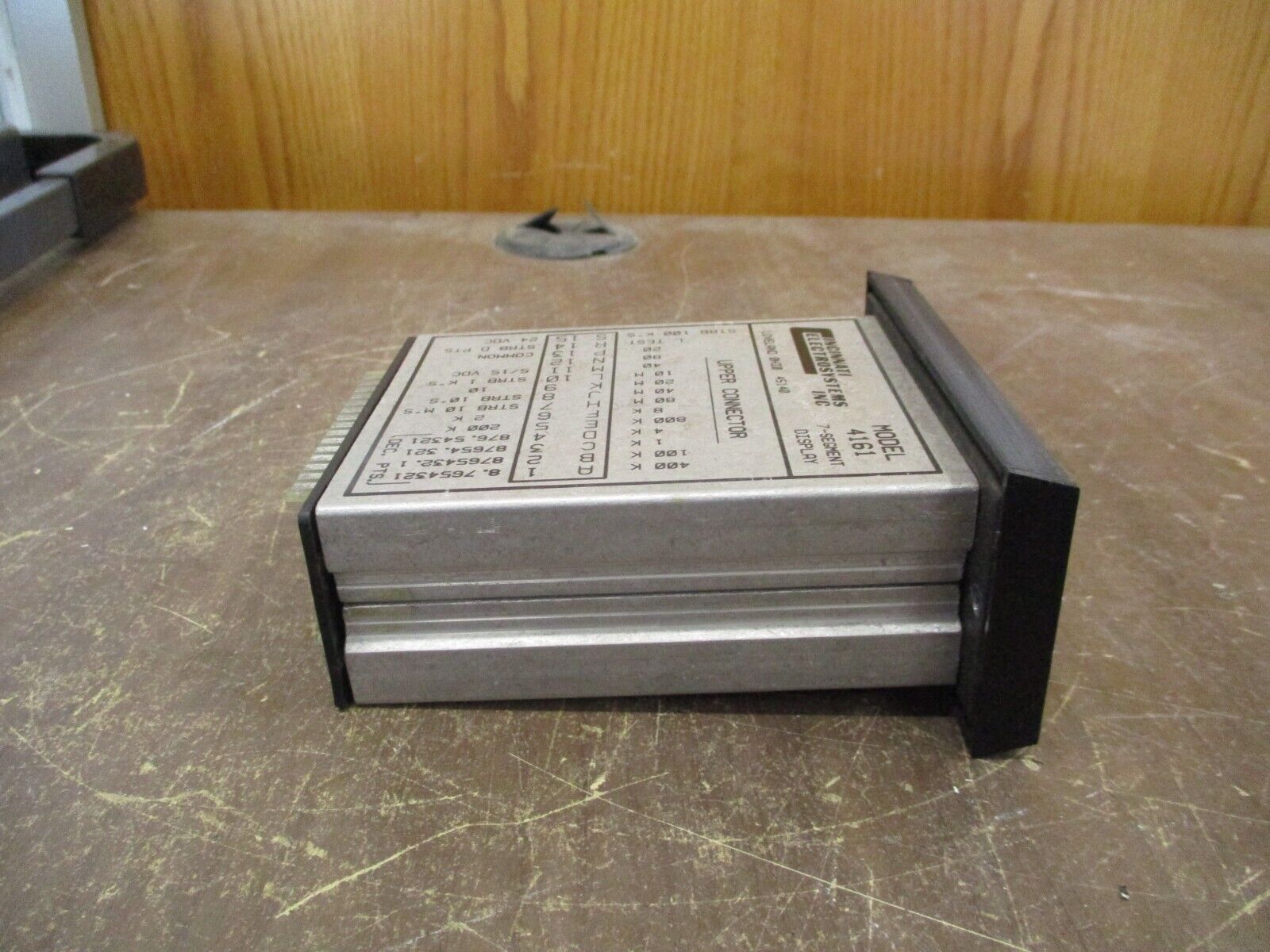 Cincinnati Electrosystems 7-Segment Display 4161-8-24 Used