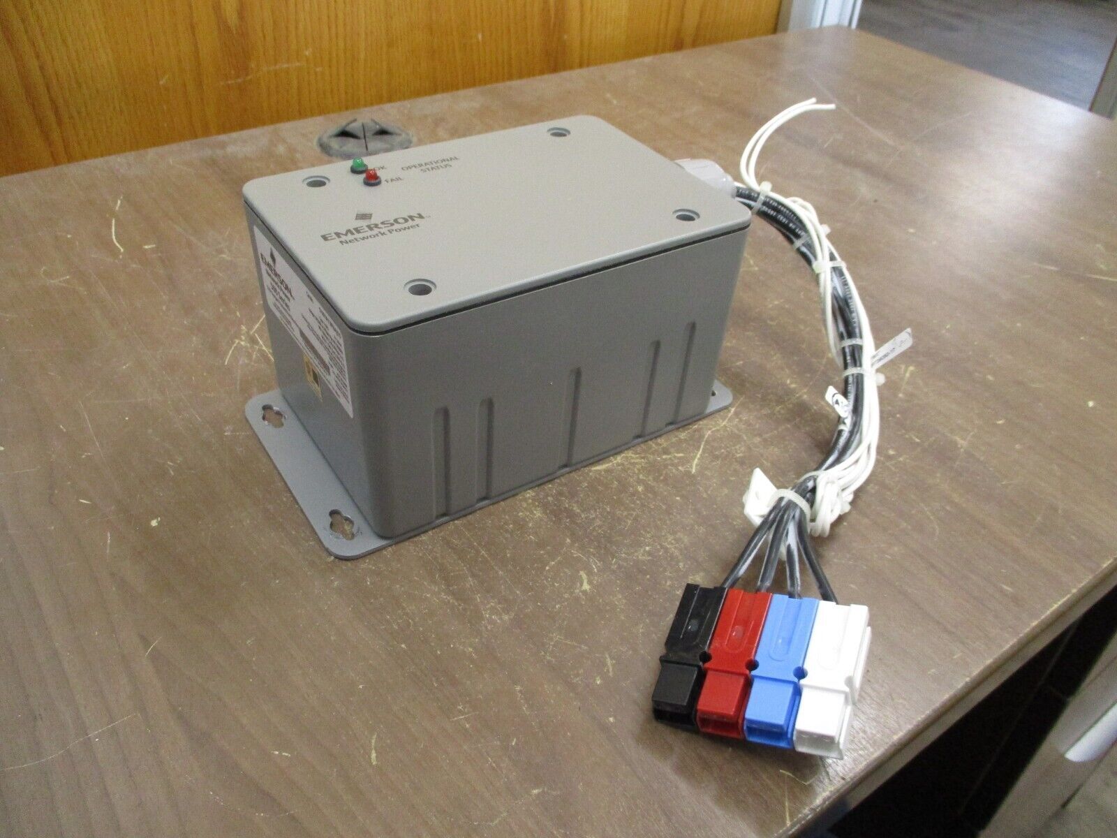 Emerson 500 Series Surge Protective Device 510YA13FNAJ1S 120/208V 3Ph 4W 50/60Hz