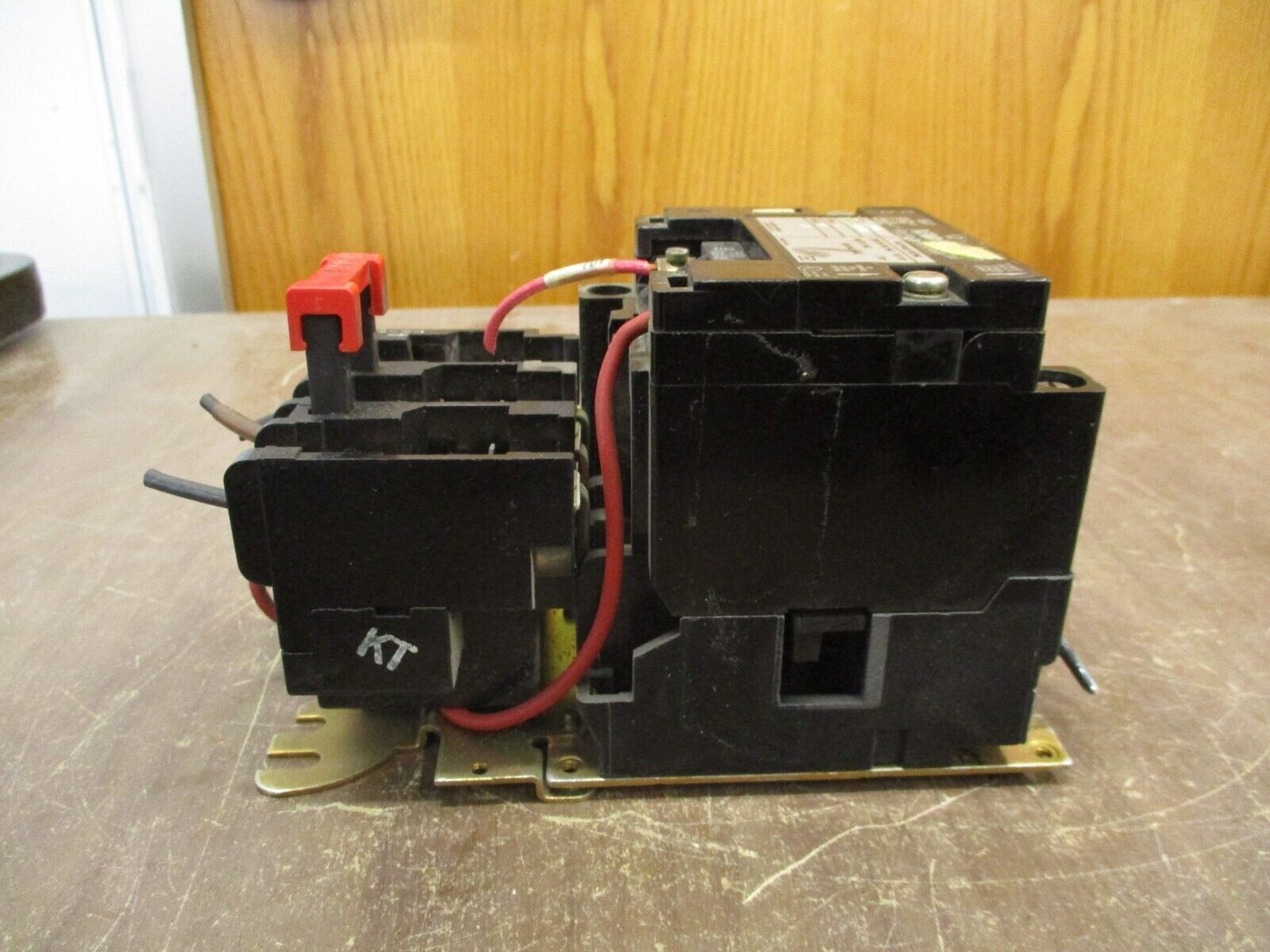 Square D Starter 8536SA012 Size 00 120V Coil Thermal Overload *Heaters May Vary*