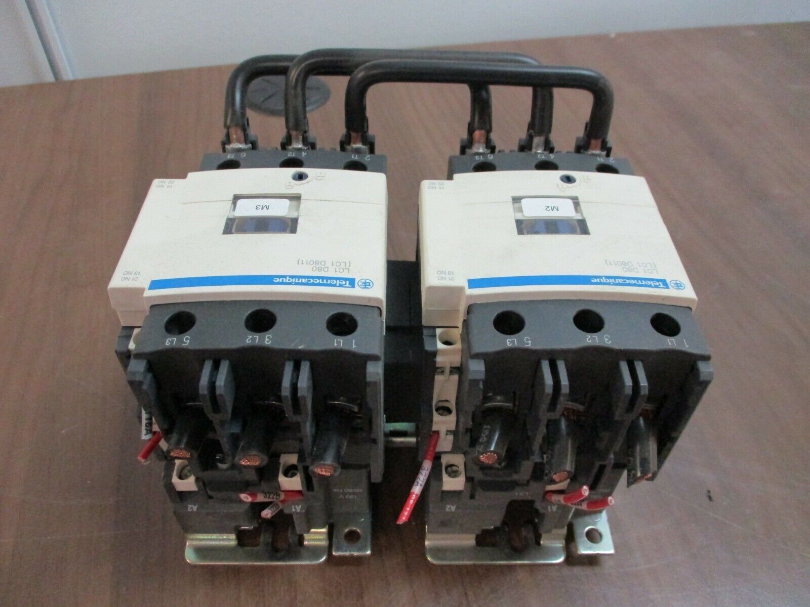 Telemecanique Reversing Contactor, LC1 D8011, 120V Coil, 110A Used