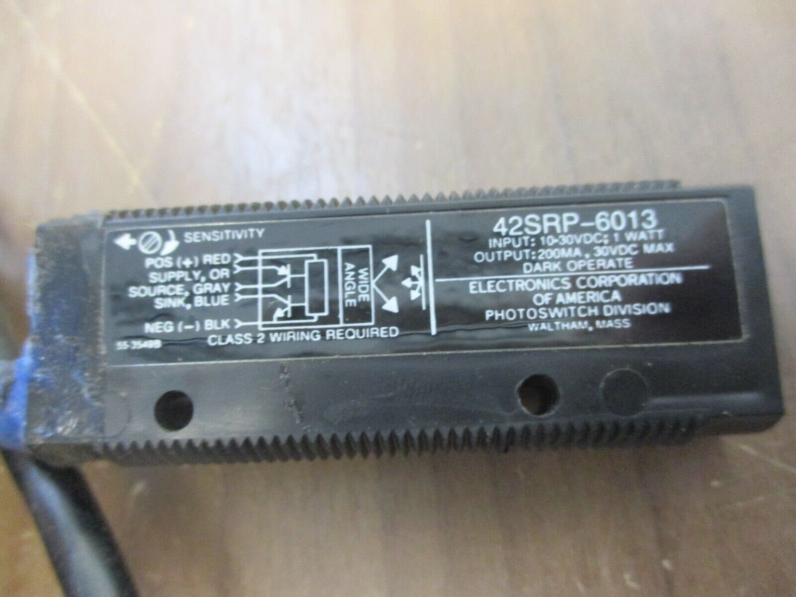 Electronics Corporation Wide Angle Proximity Control 42SRP-6013 Dark Operate