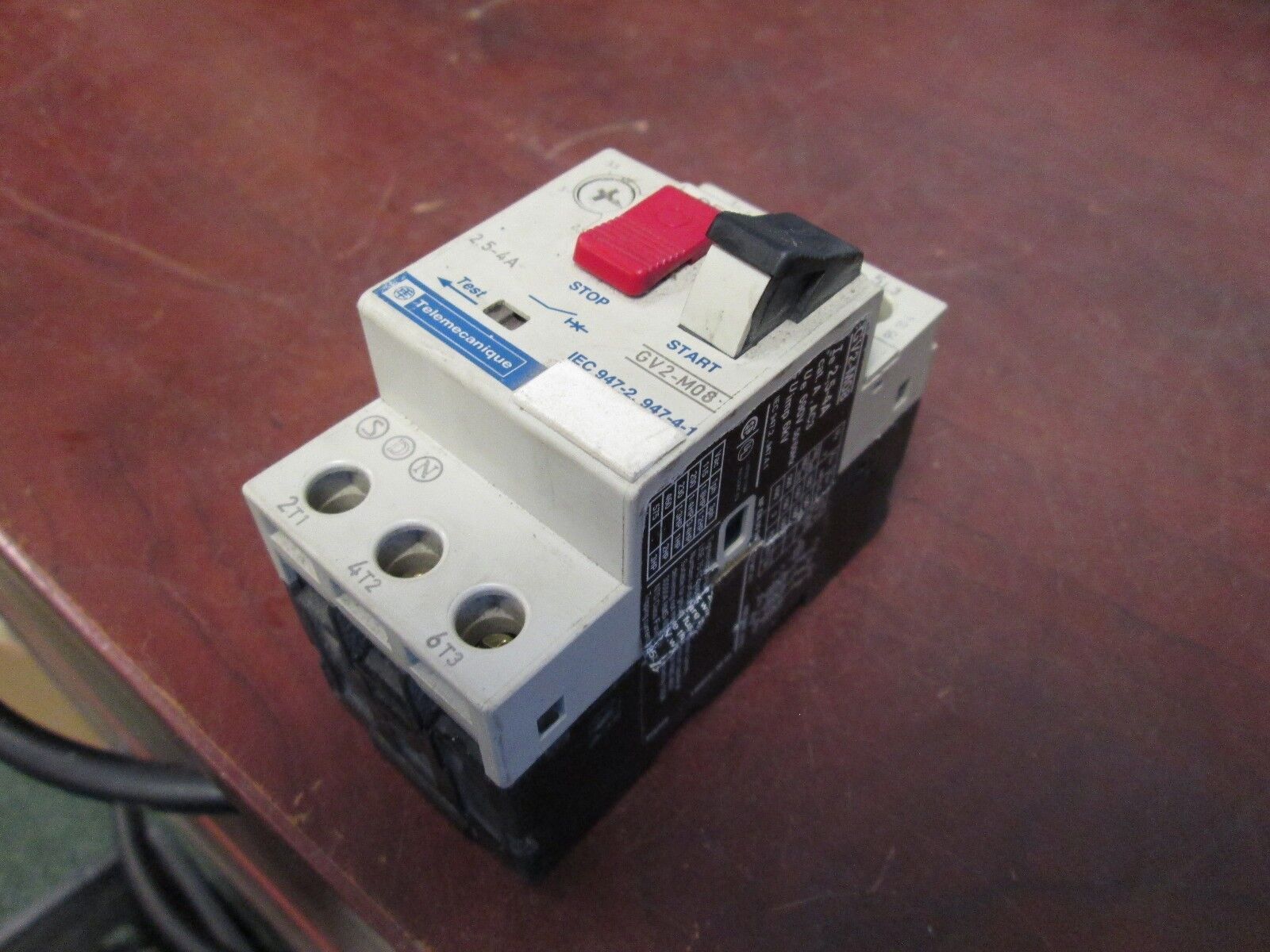 Telemecanique Manual Motor Starter GV2-M08 Range: 2.5-4A Used