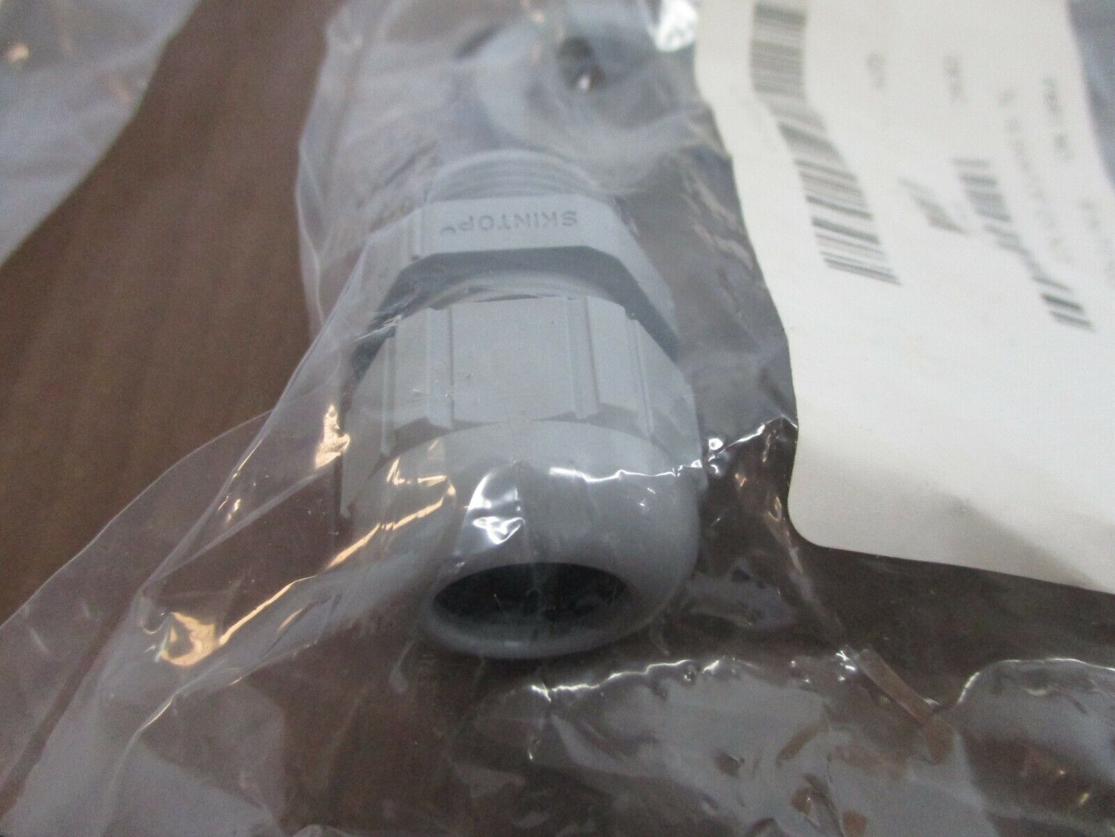 Skintop Cord Grip 61KIT0103 Gray *Lot of 4* New Surplus