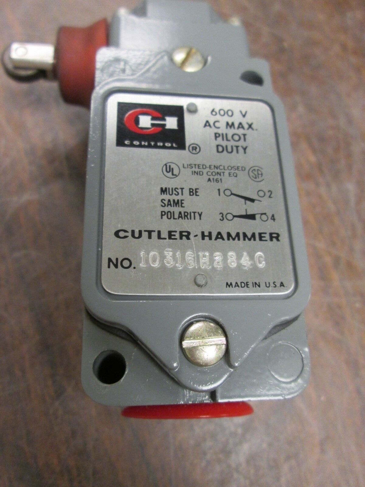 Cutler-Hammer Limit Switch 10316H284C 600VAC Used