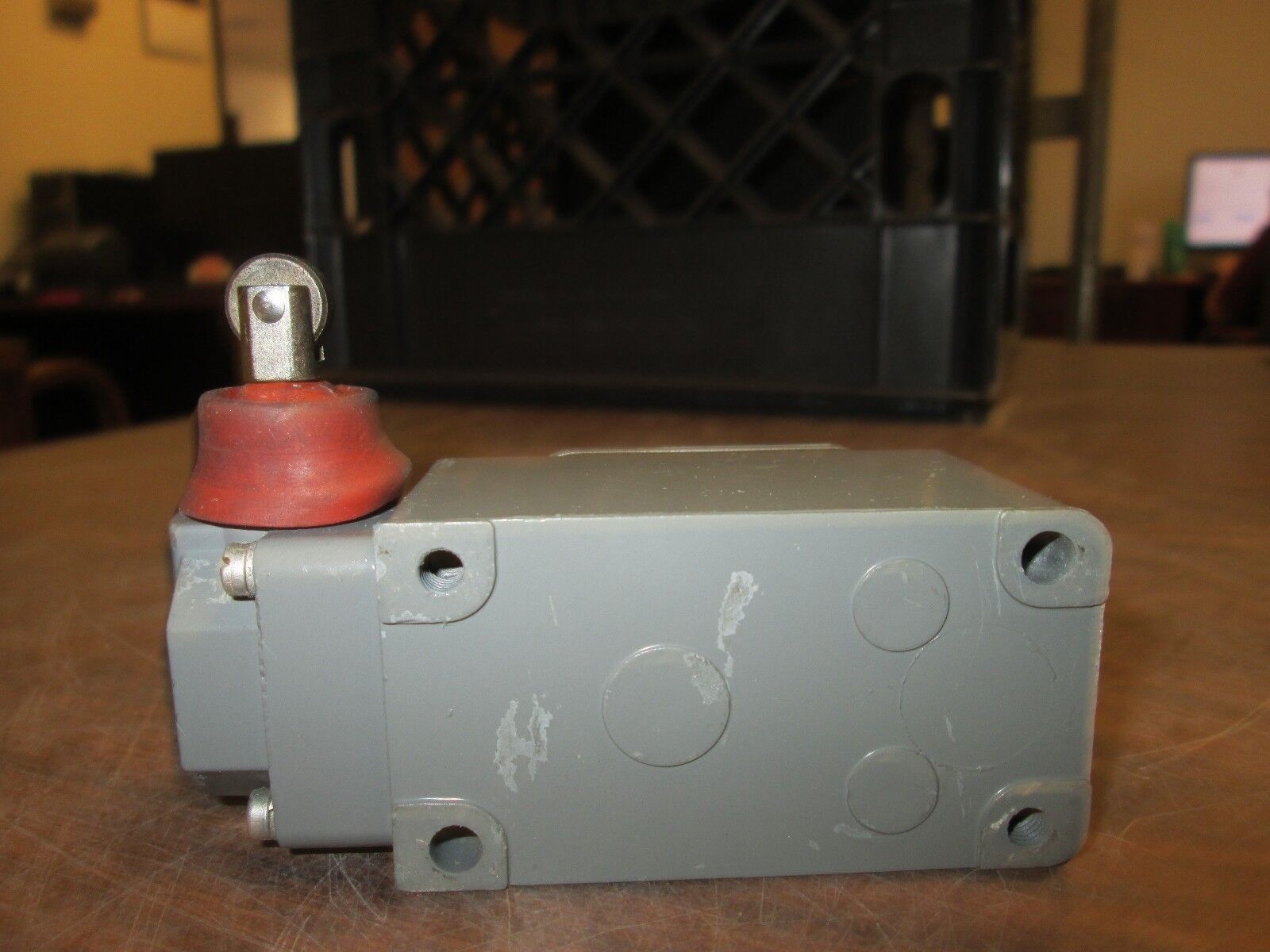 Cutler-Hammer Limit Switch 10316H284C 600VAC Used