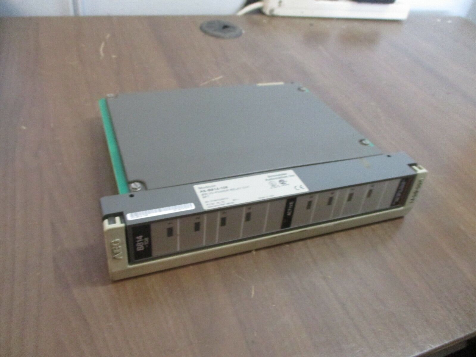 Schneider Automation Modicon 800 I/O Power Relay Output Module AS-B814-108 8PT