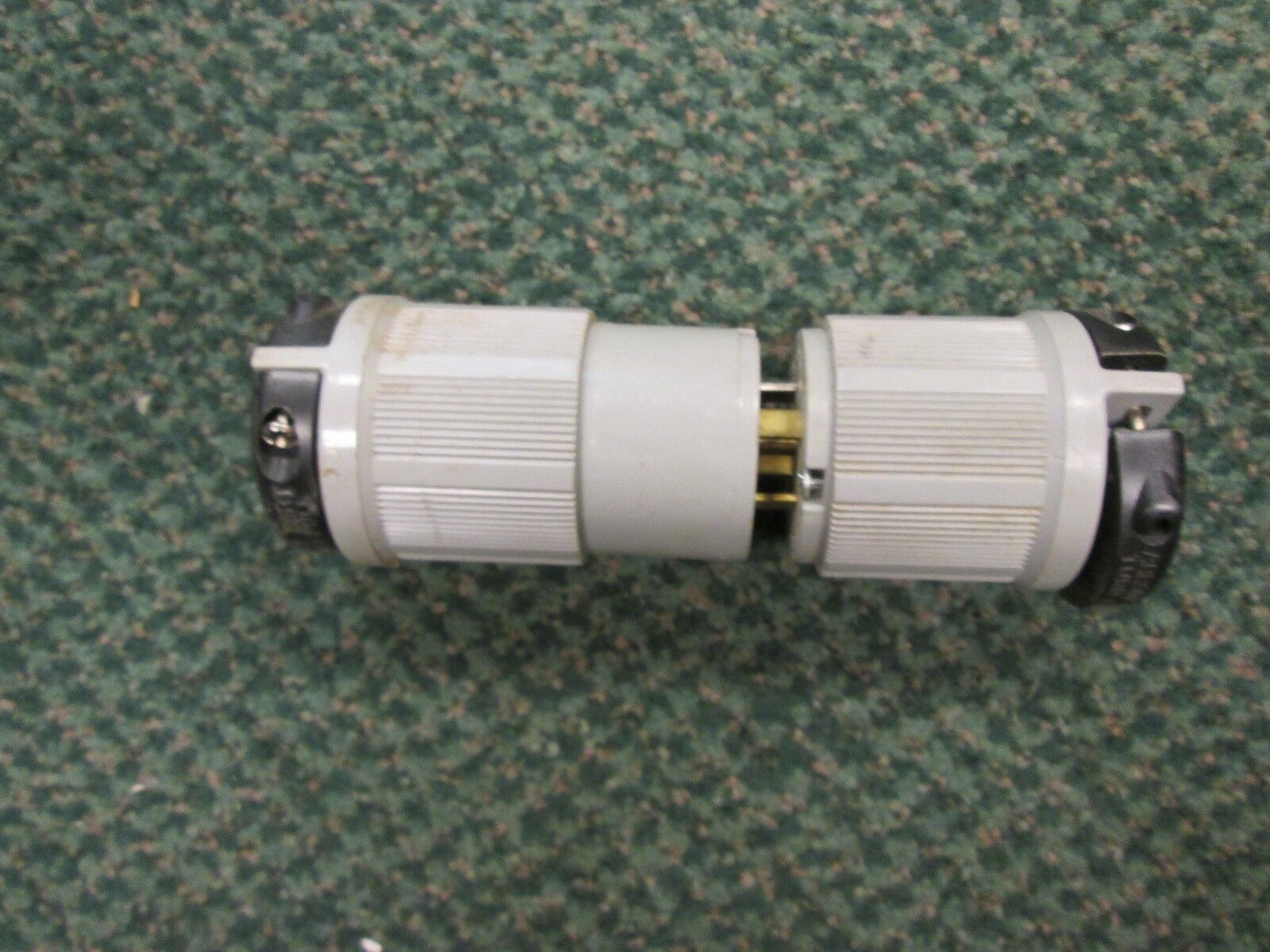 Arrow Hart Hart Lock Plug & Connector Set 30A 277/480V 3Ph Grounded Used