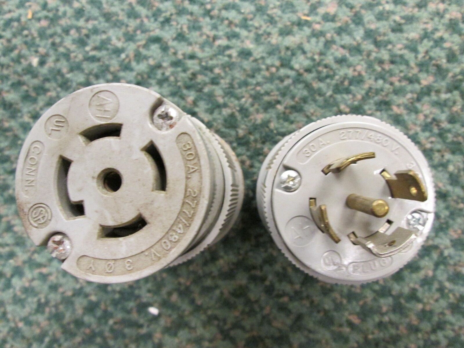 Arrow Hart Hart Lock Plug & Connector Set 30A 277/480V 3Ph Grounded Used