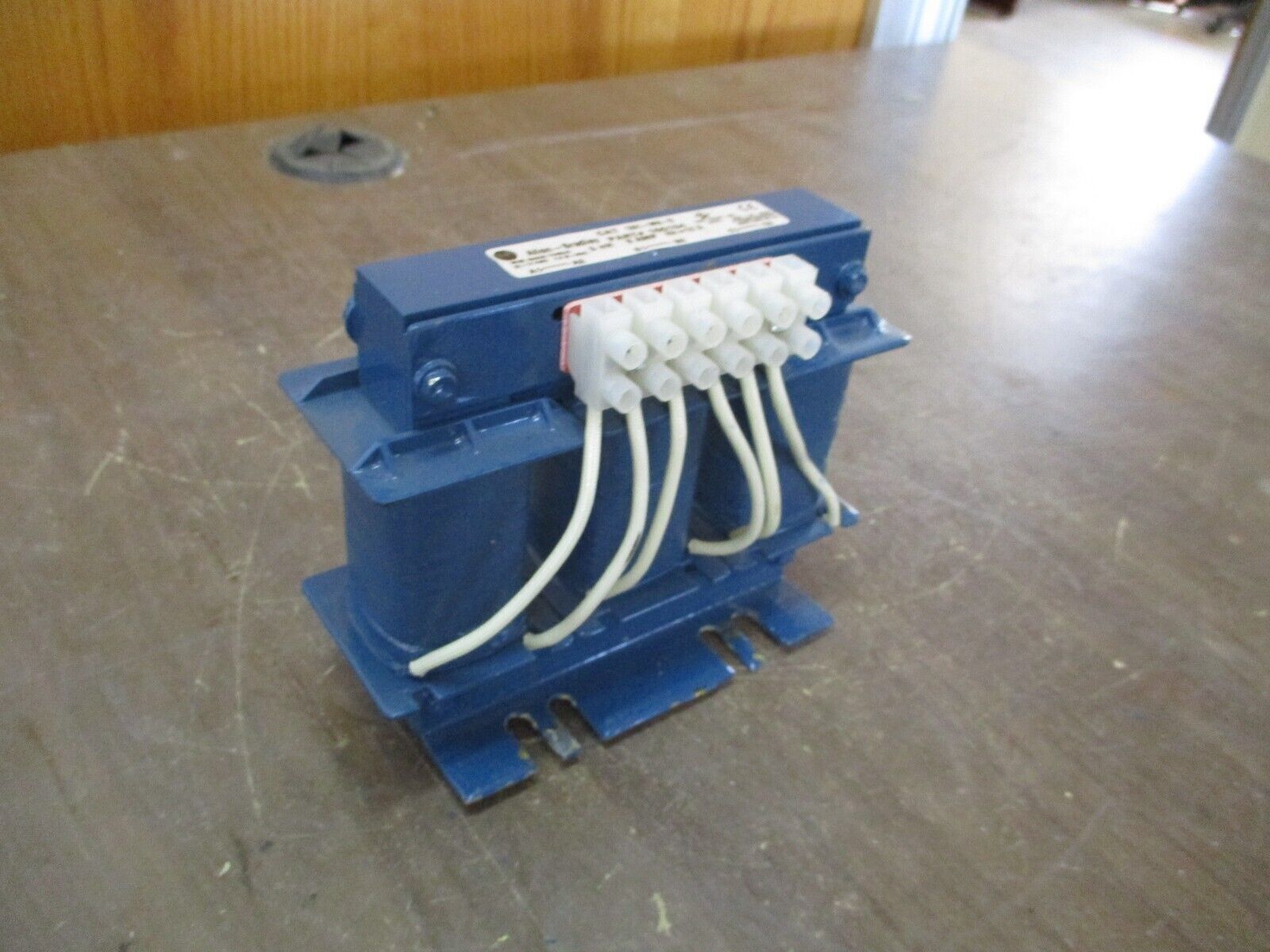Allen-Bradley 1321-3R8-B Line Reactor 150134 3mH 8A 3Ph *Broken Foot* Used