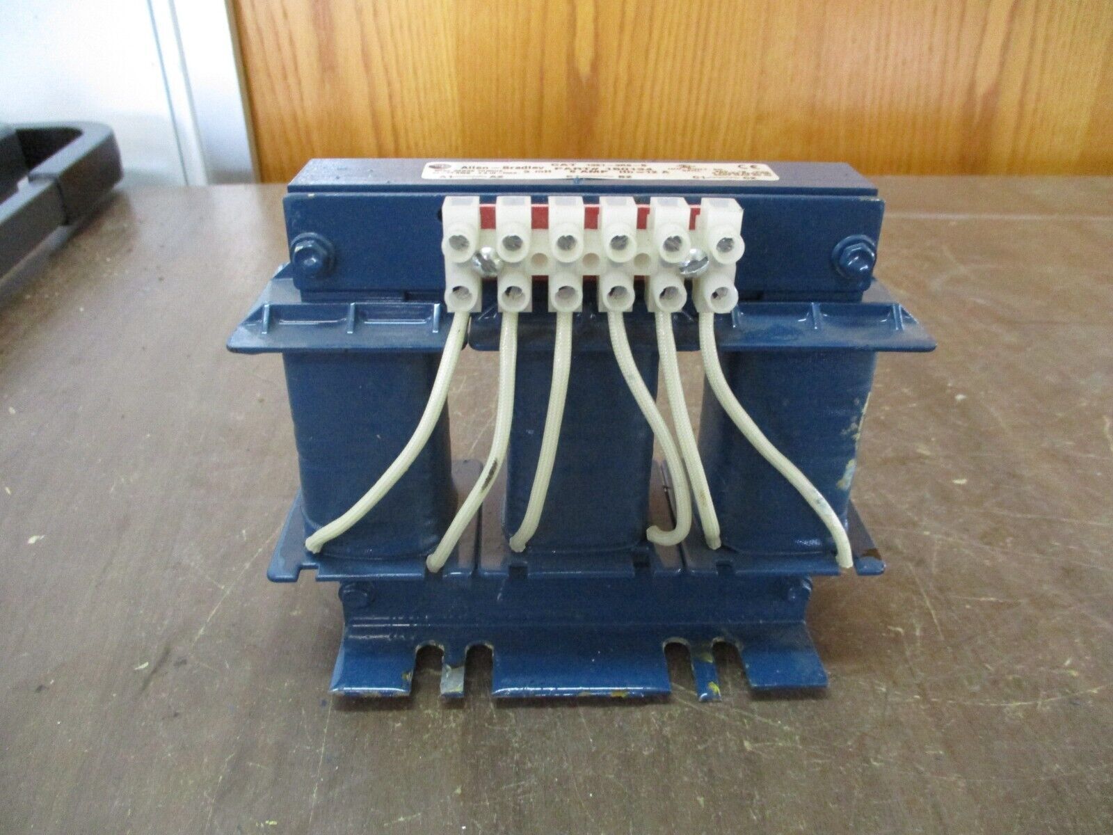 Allen-Bradley 1321-3R8-B Line Reactor 150134 3mH 8A 3Ph *Broken Foot* Used