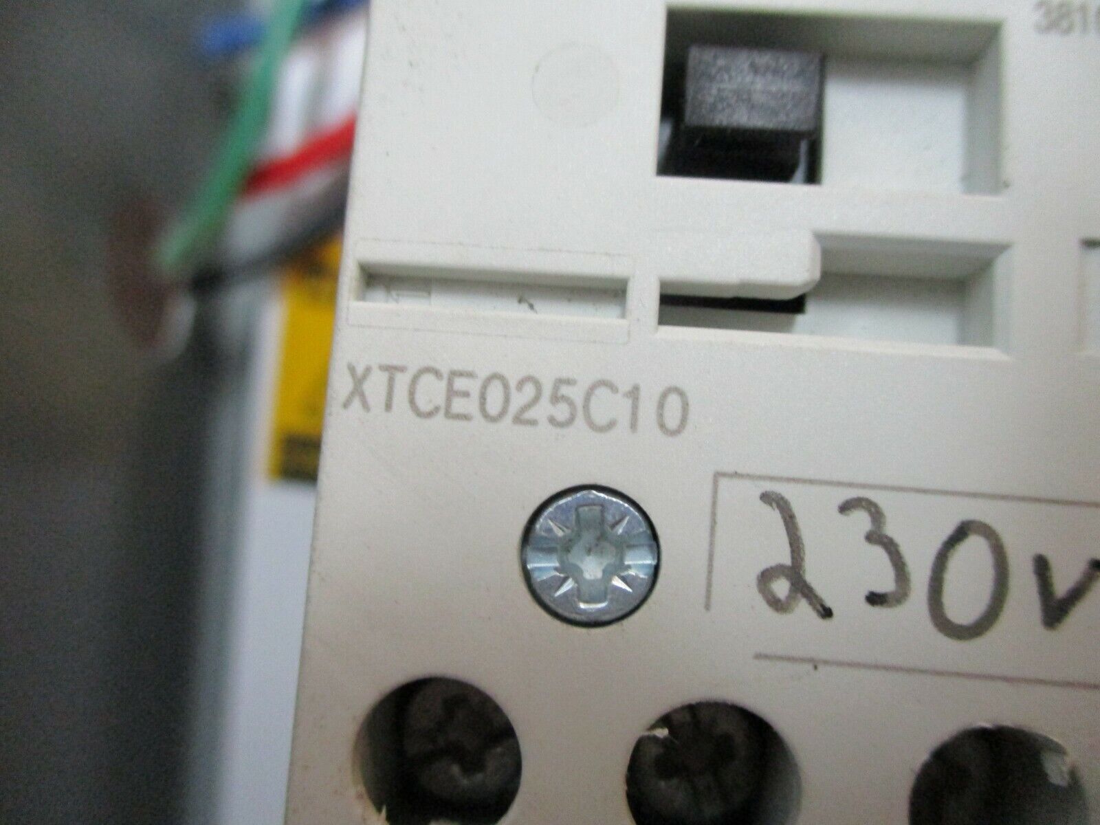 Eaton Enclosed Reversing Contactor XTCEA25C10 120V Coil Type 1 Enclosure Used