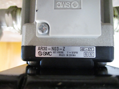 SMC Regulator AR30-N03-Z 7-125PSI Used