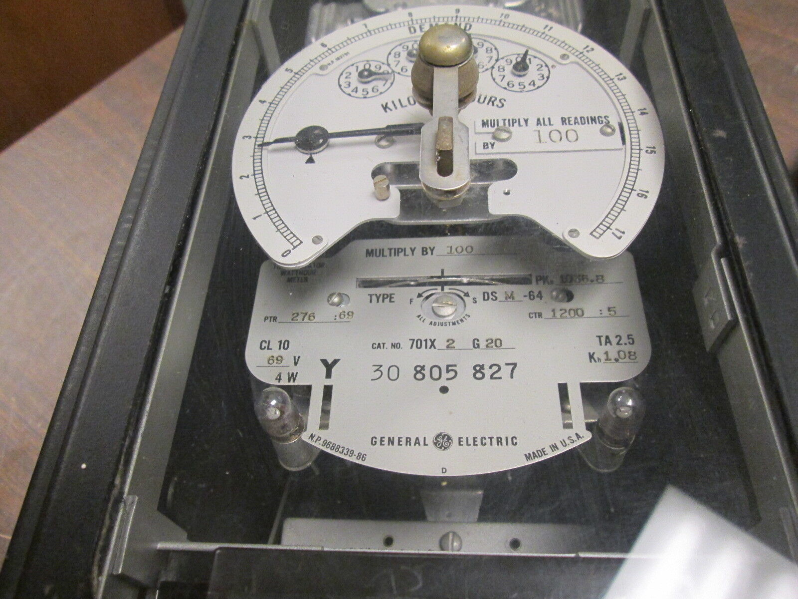 GE Type DSM-64 Kilowatthour Meter 701X2G20 CTR 1200:5 69V 4W Used