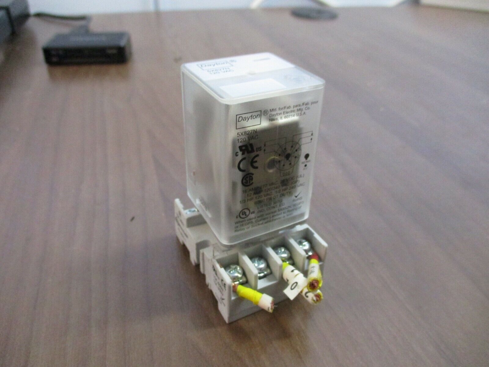 Dayton Relay w/Base 5X827N 120VAC Used