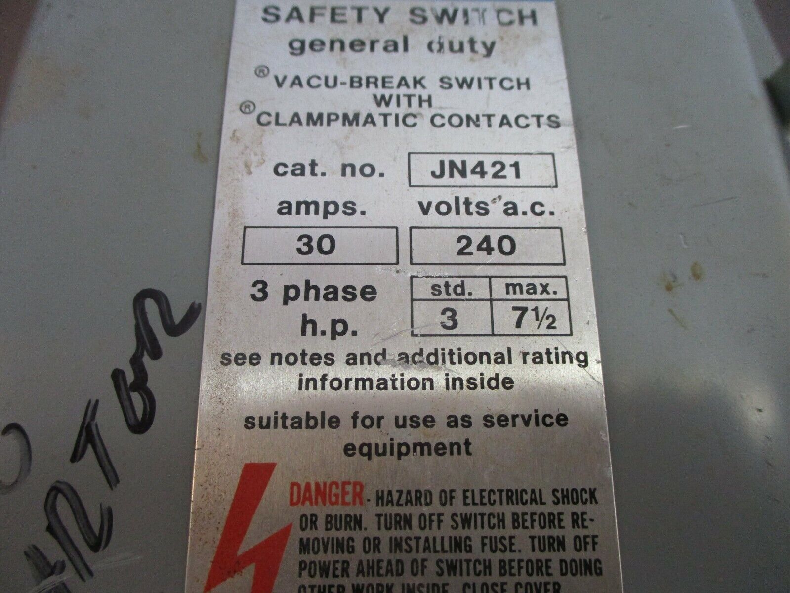 ITE Fusible Safety Switch JN-421 30A 240V 3Ph Used