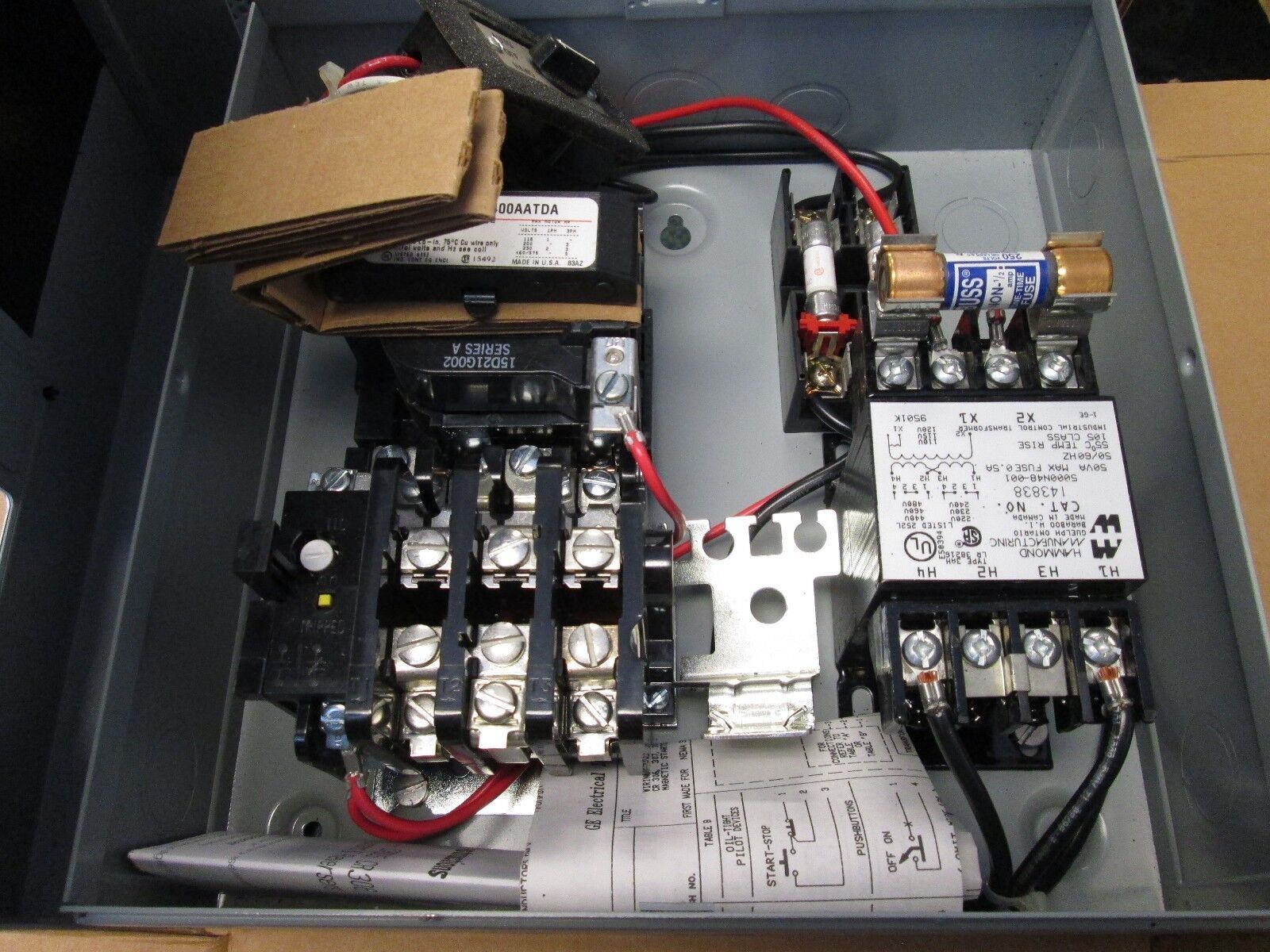 GE Enclosed Starter CR306B10400AATDA Size 0 3P Nema 1 w/ Control Transformer New