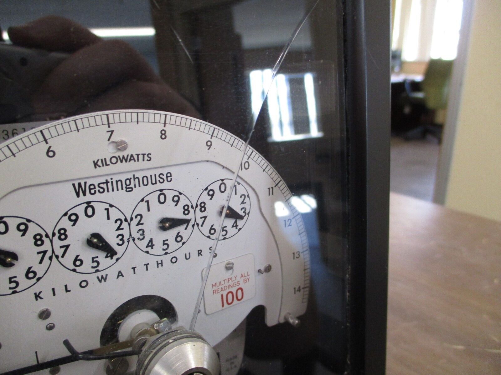 Westinghouse Type D4B-8FM Kilowatthour Meter 280C211G02 120V 4W Used