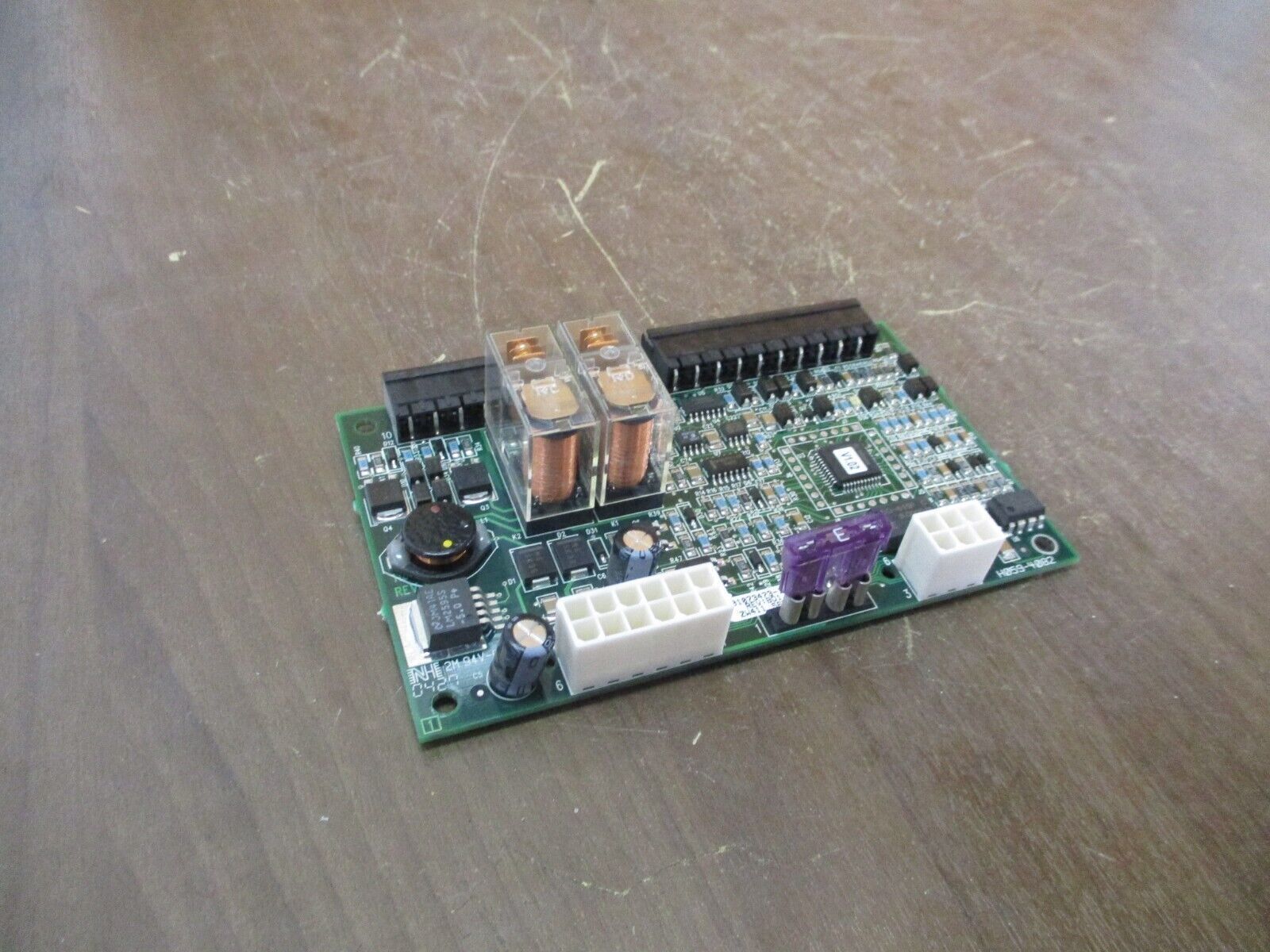 Eaton Control Board 101073473-101 Rev. B01 Used