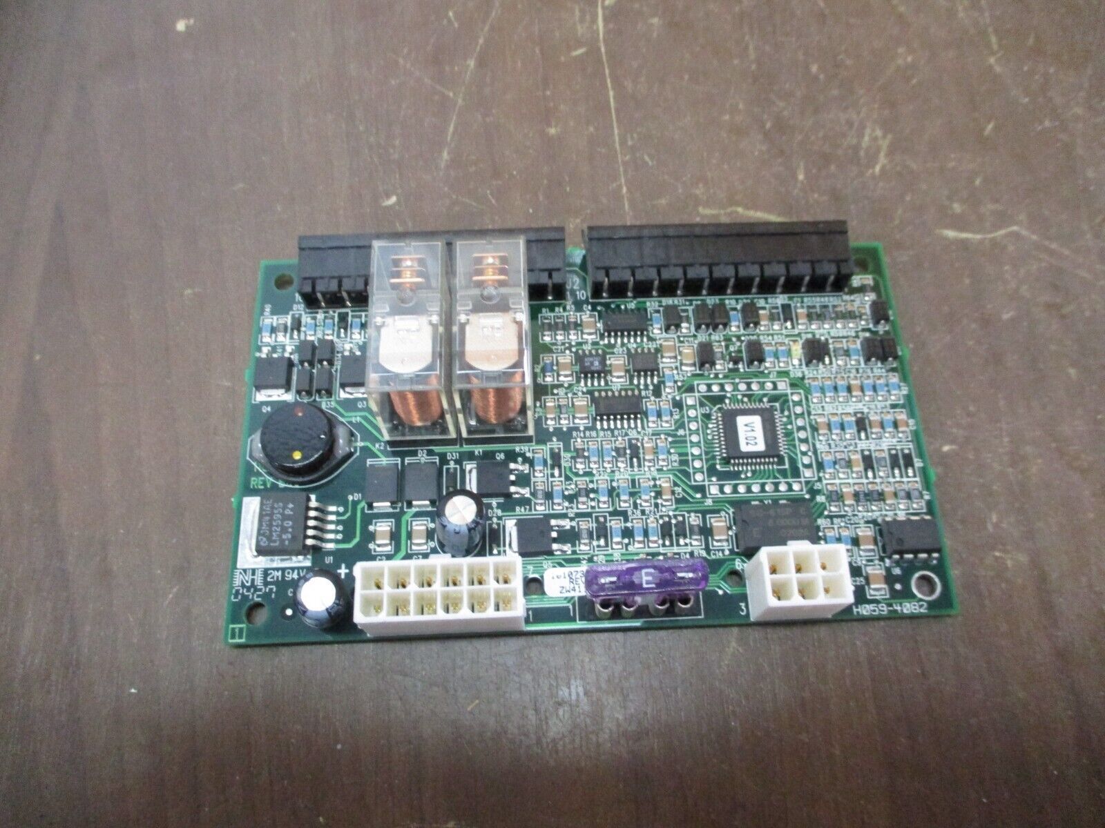 Eaton Control Board 101073473-101 Rev. B01 Used