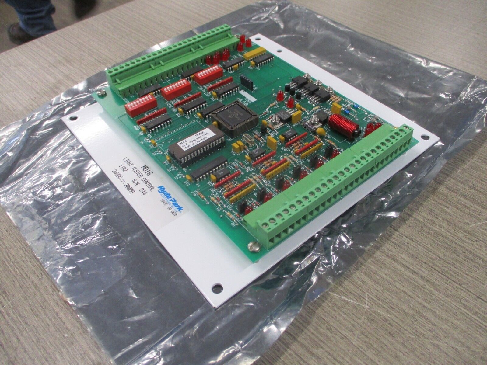 Hyde Park Light Tester Control MD16 24VDC 300MA *No Box* New Surplus