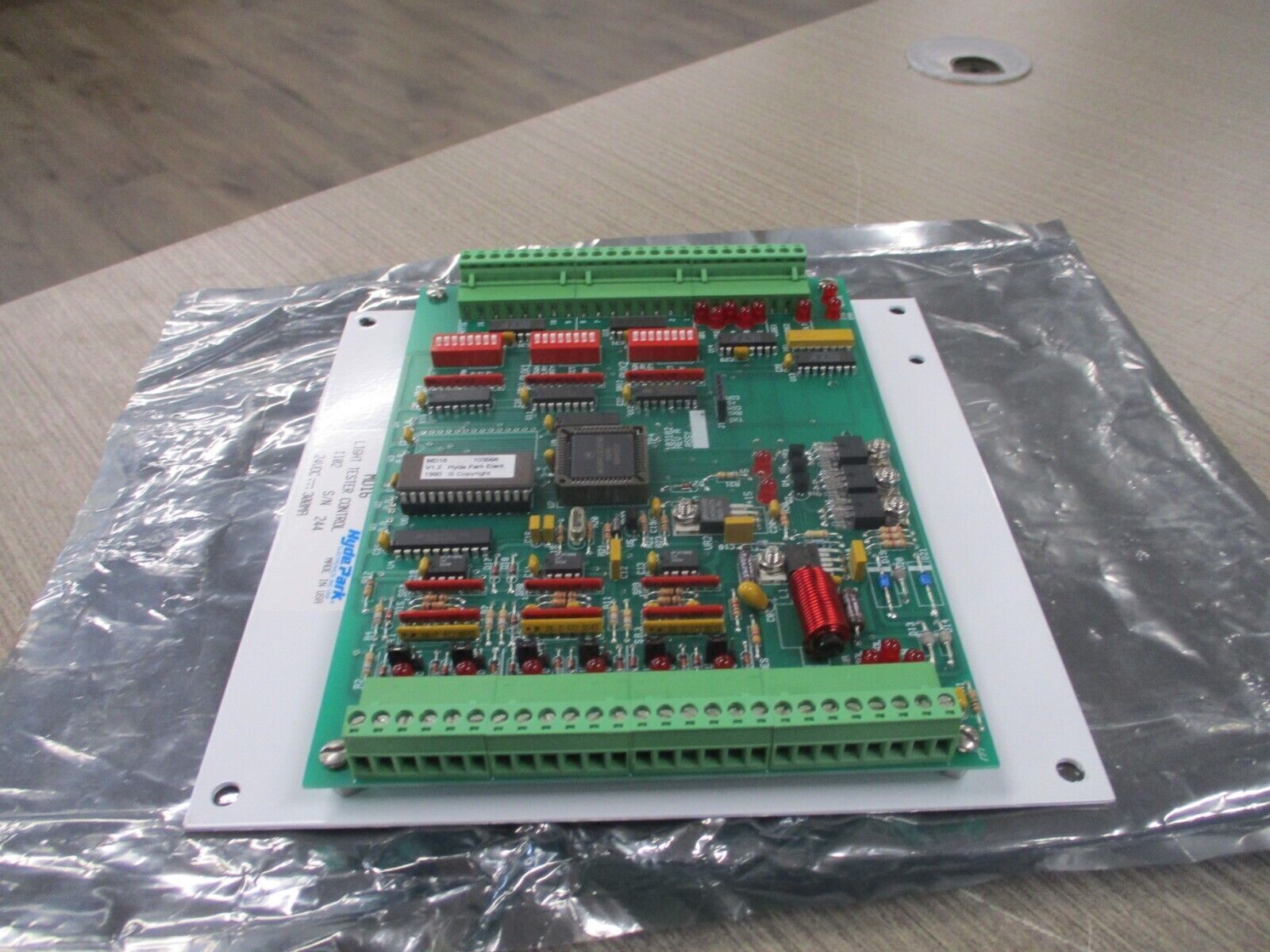 Hyde Park Light Tester Control MD16 24VDC 300MA *No Box* New Surplus