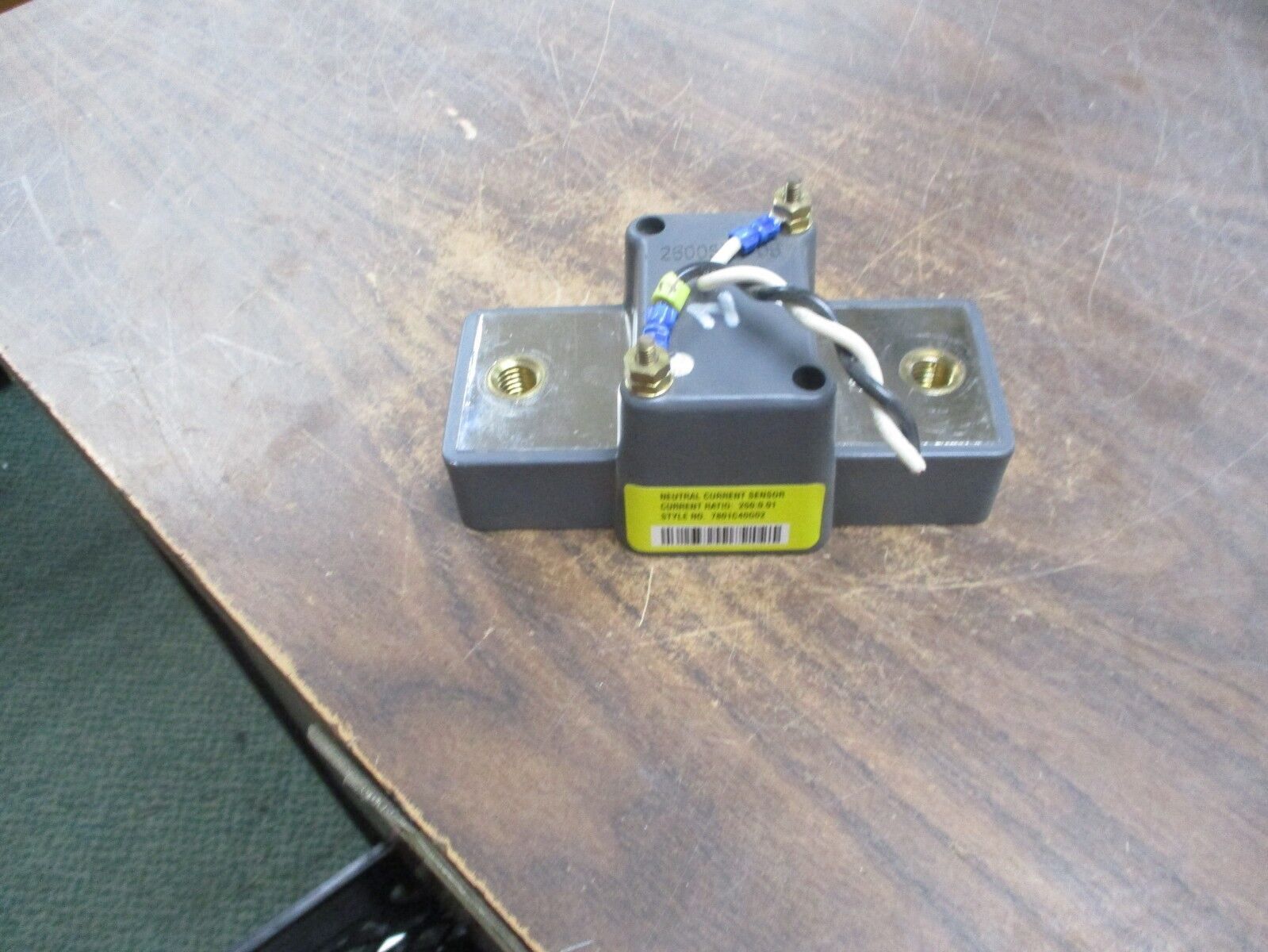 Cutler-Hammer Neutral Current Sensor 7801C40G02 Ratio 250:0.01A Used