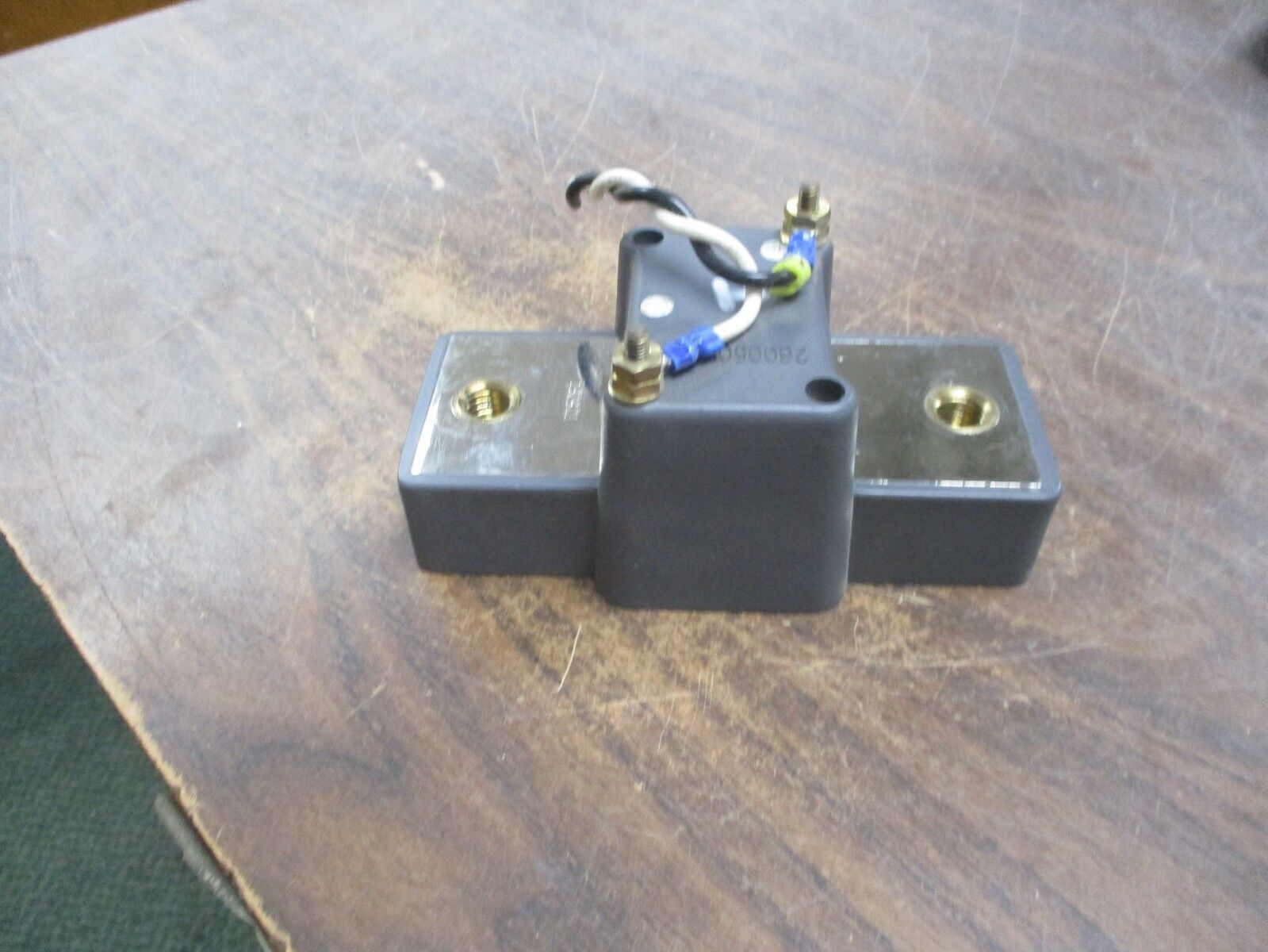 Cutler-Hammer Neutral Current Sensor 7801C40G02 Ratio 250:0.01A Used