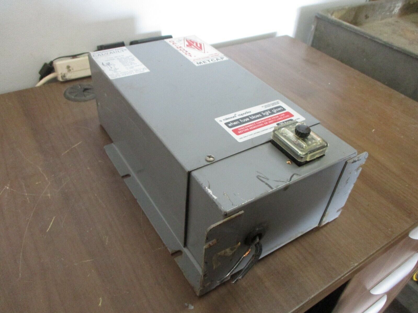 Calmount Calvault Capacitor 543 VLM 5kVAR 480V 3Ph 60Hz Used